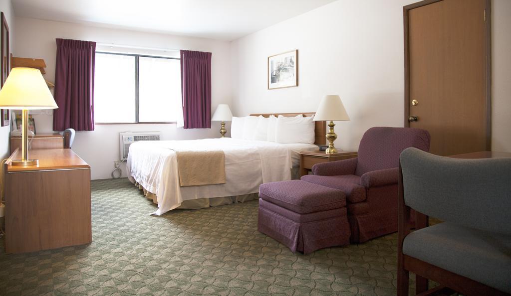 Howard Johnson by Wyndham Leavenworth
