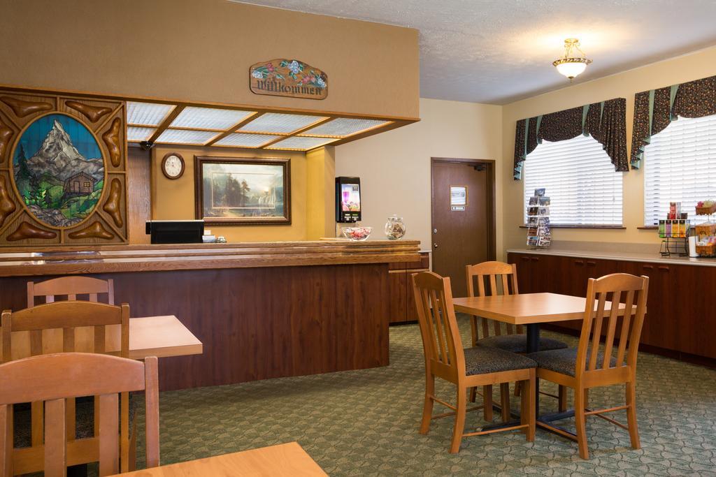 Howard Johnson by Wyndham Leavenworth