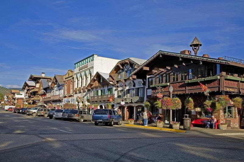Icicle Village Resort