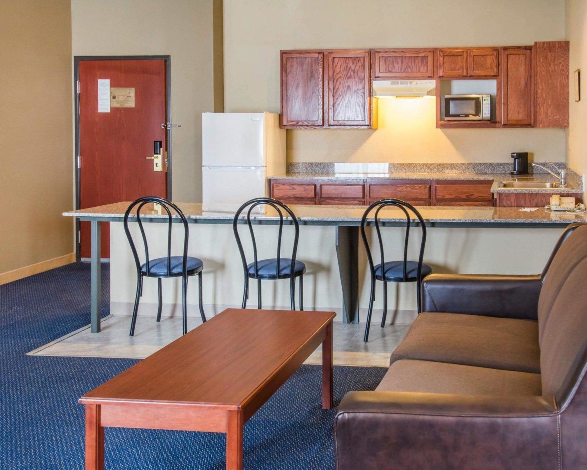 Quality Inn & Suites