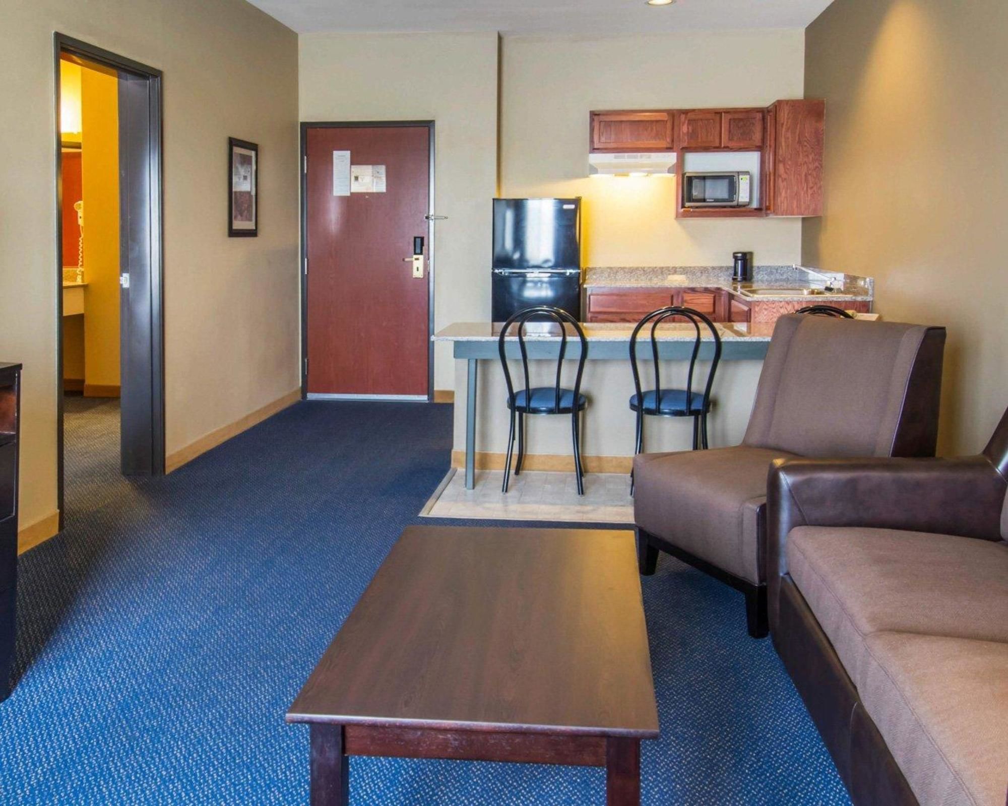 Quality Inn & Suites