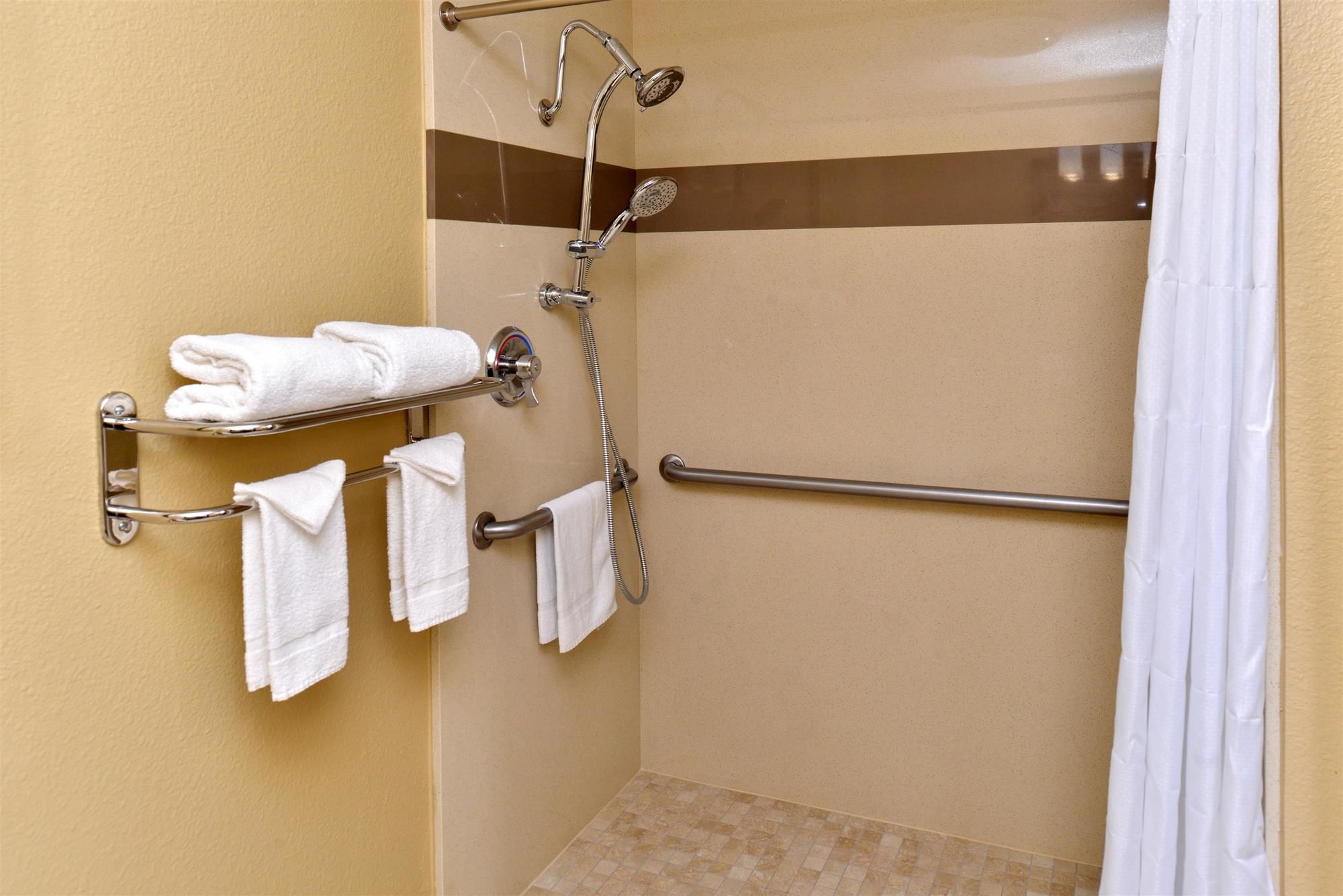 Best Western Long Beach Inn