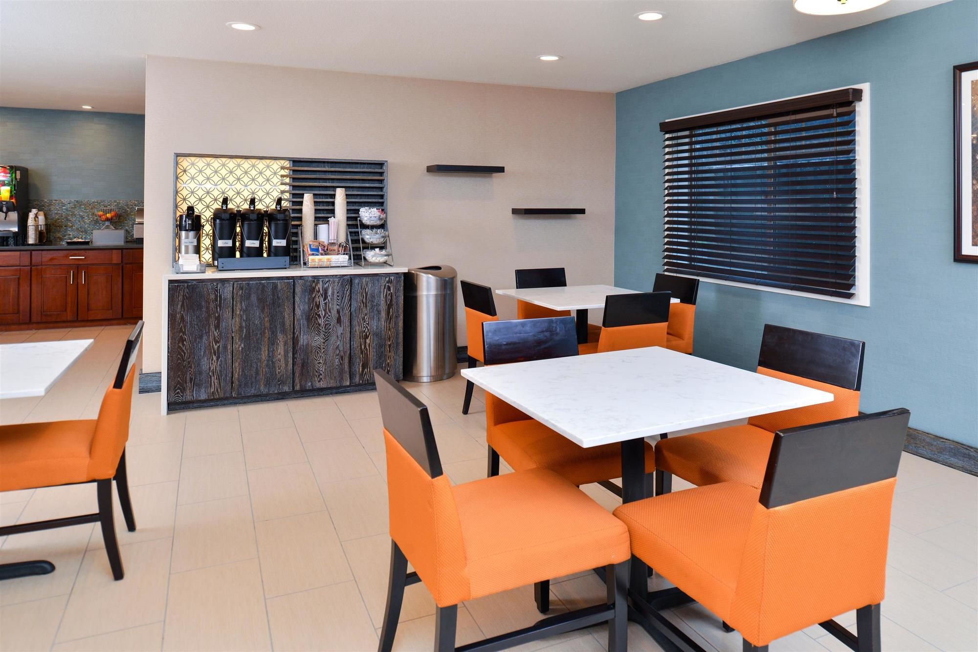Best Western Long Beach Inn