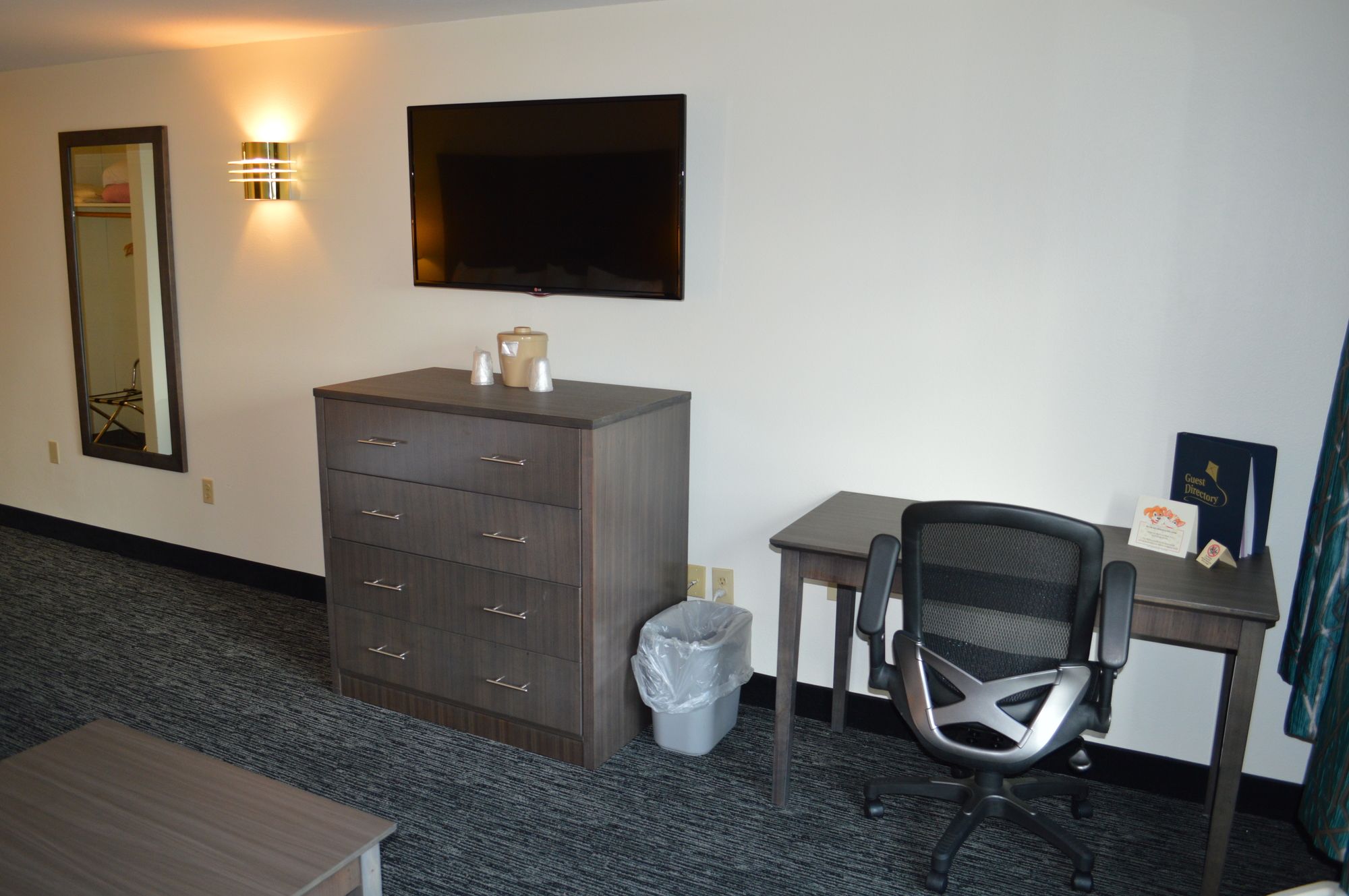 Cedars Ocean View Inn