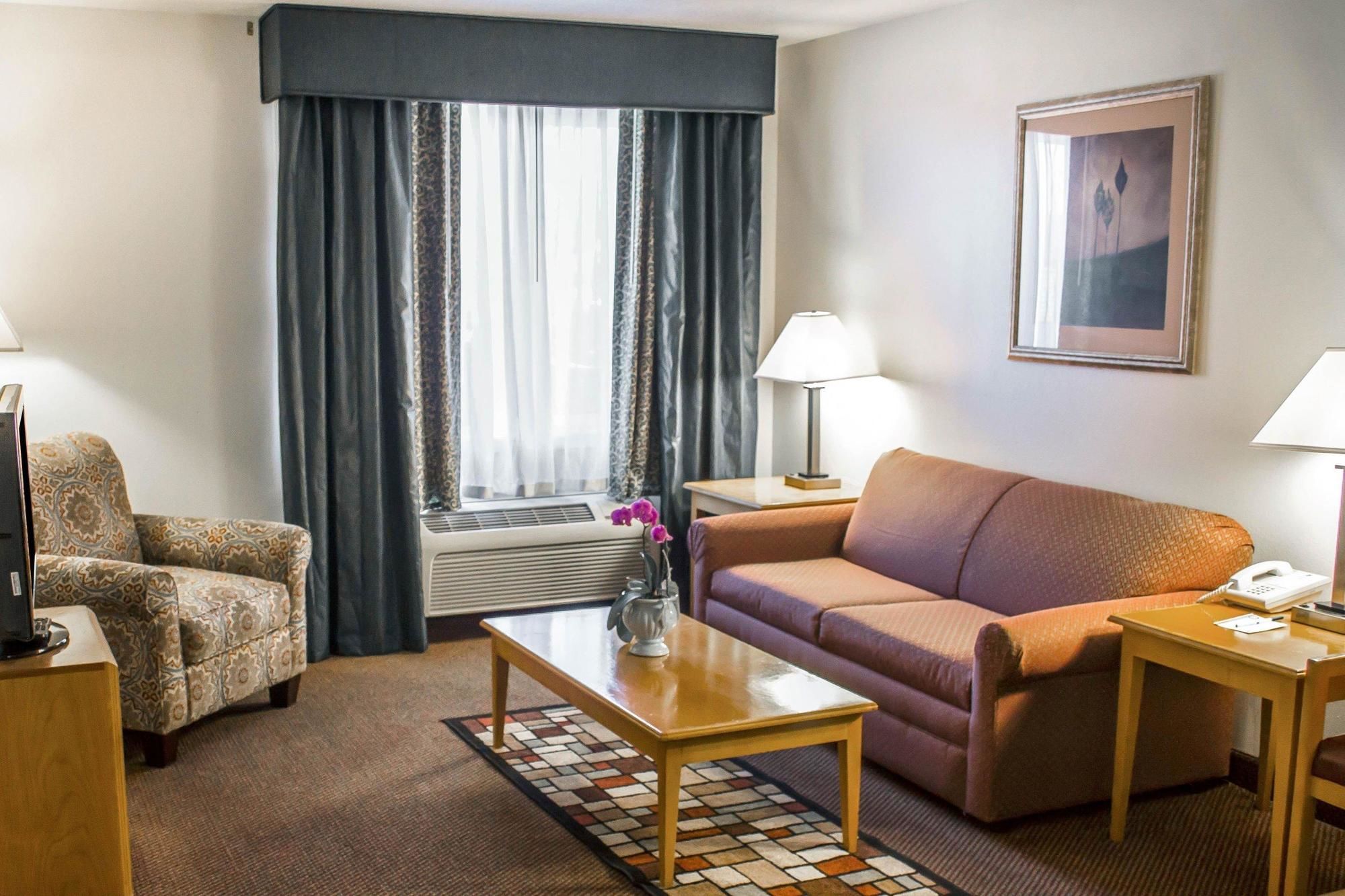 Quality Inn & Suites