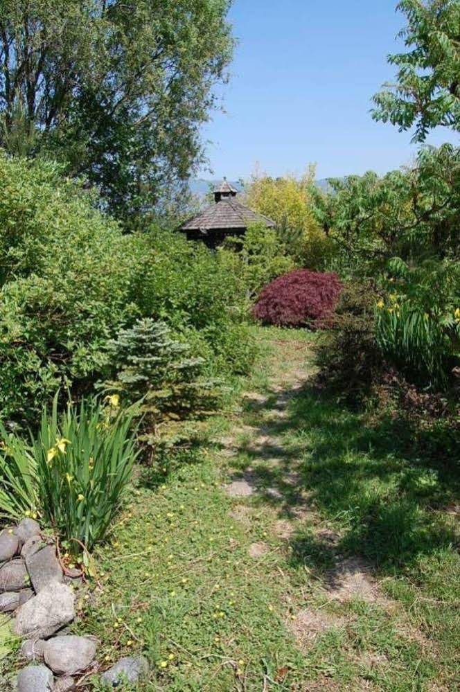 Sundara West B&B