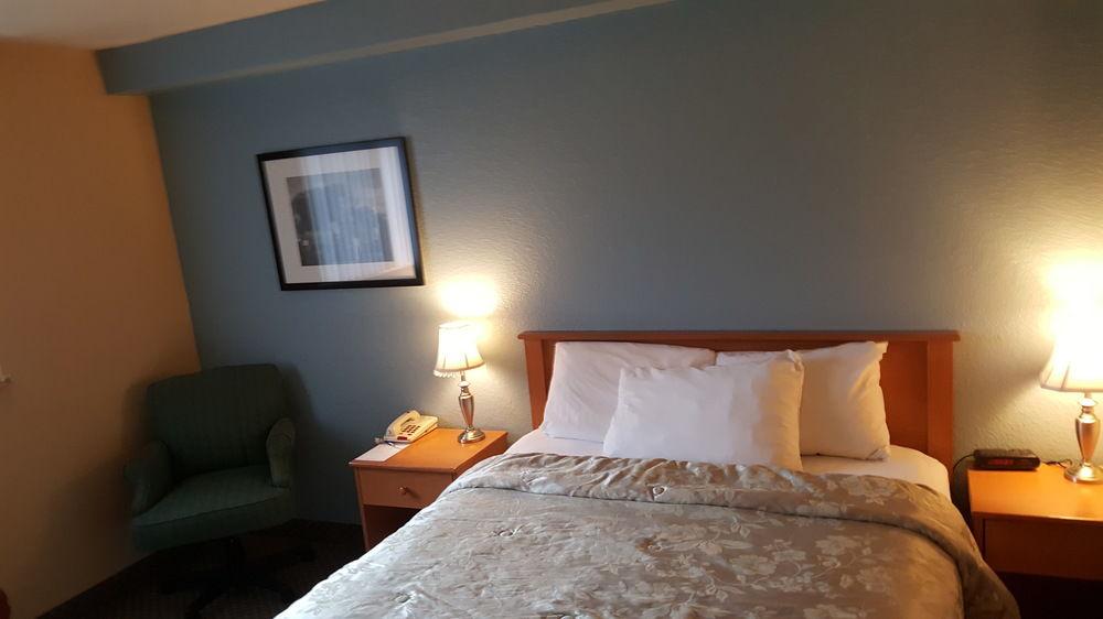 Americas Best Value Inn - Lynnwood/Seattle