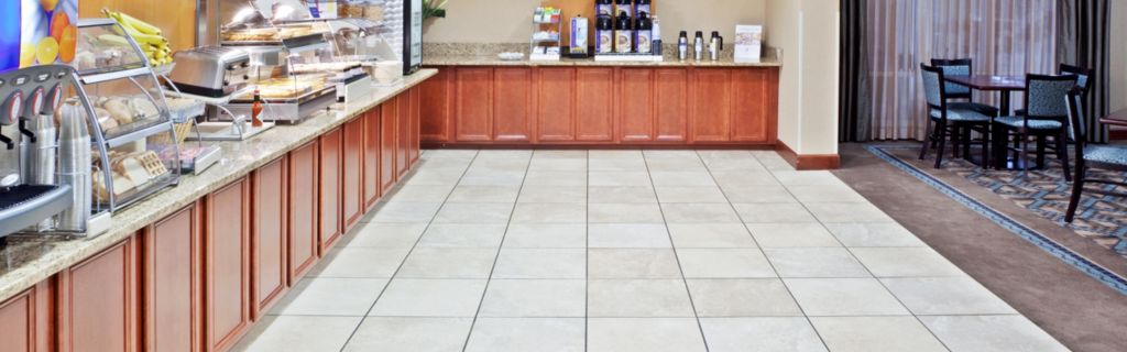 Holiday Inn Express & Suites Marysville