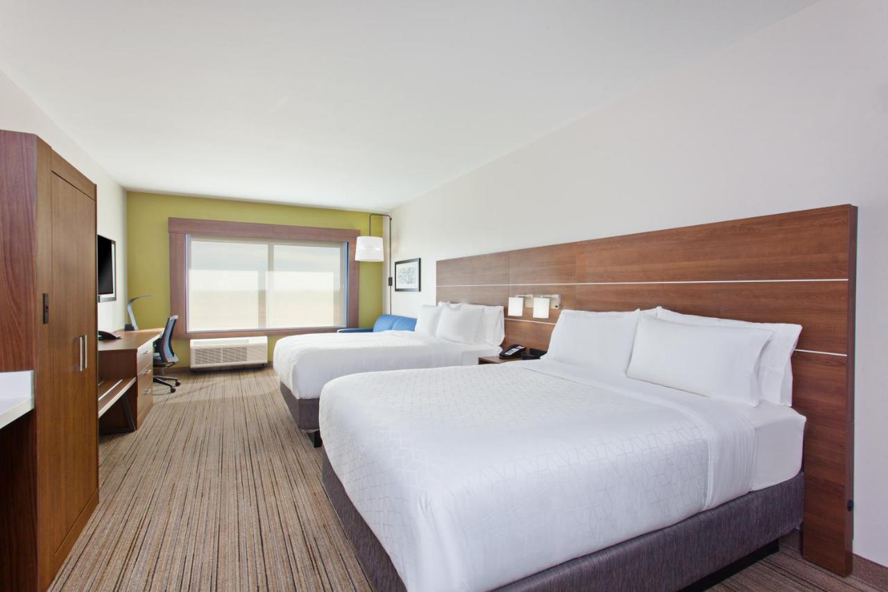 Holiday Inn Express & Suites Moses Lake