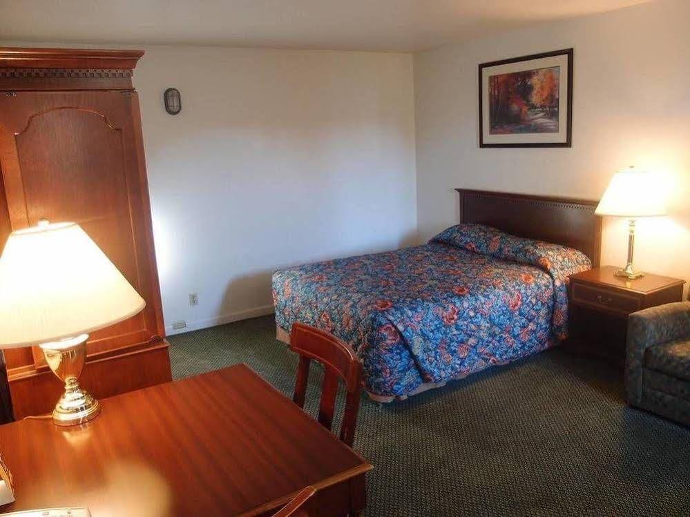 Motel Oasis