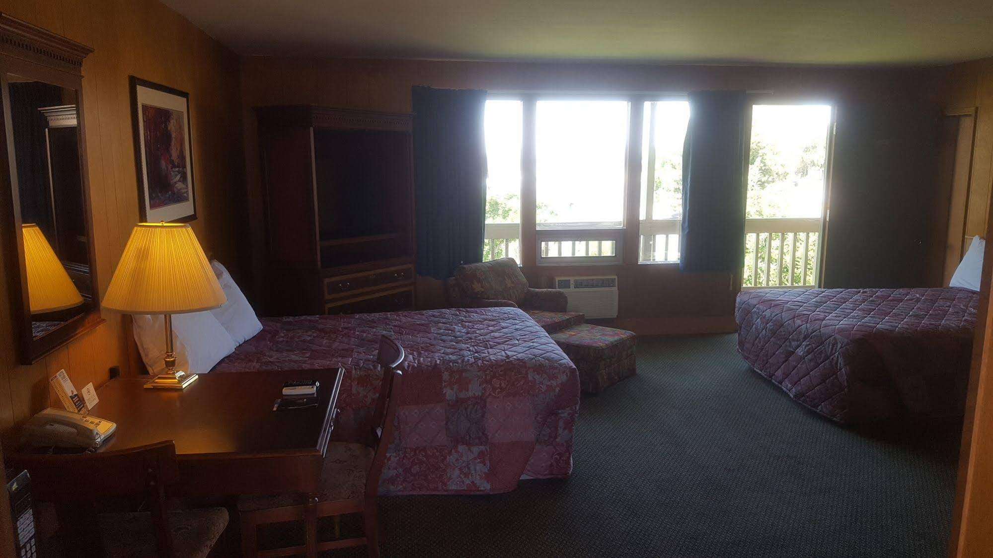 Motel Oasis