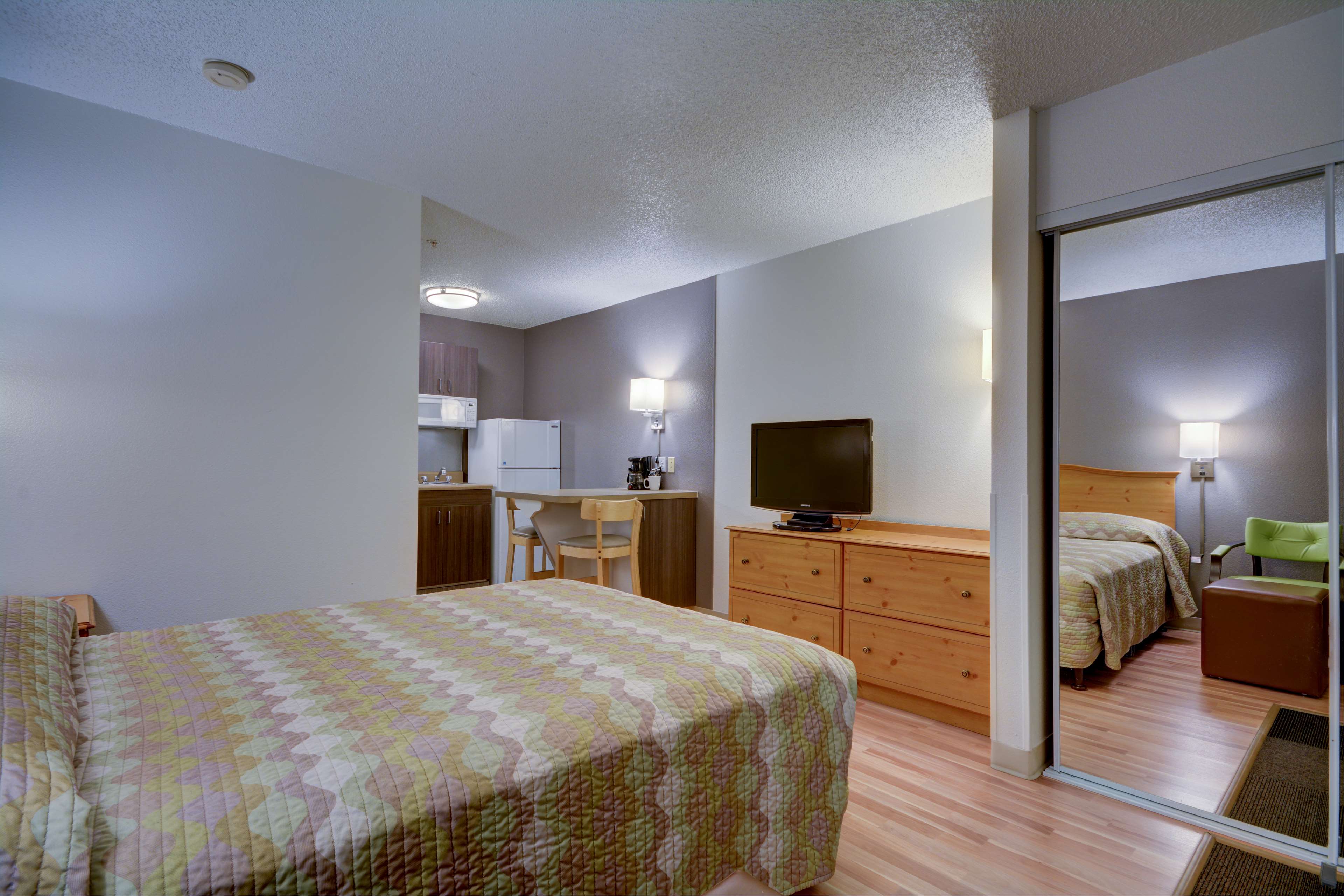 Studio 6 Seattle Mountlake Terrace