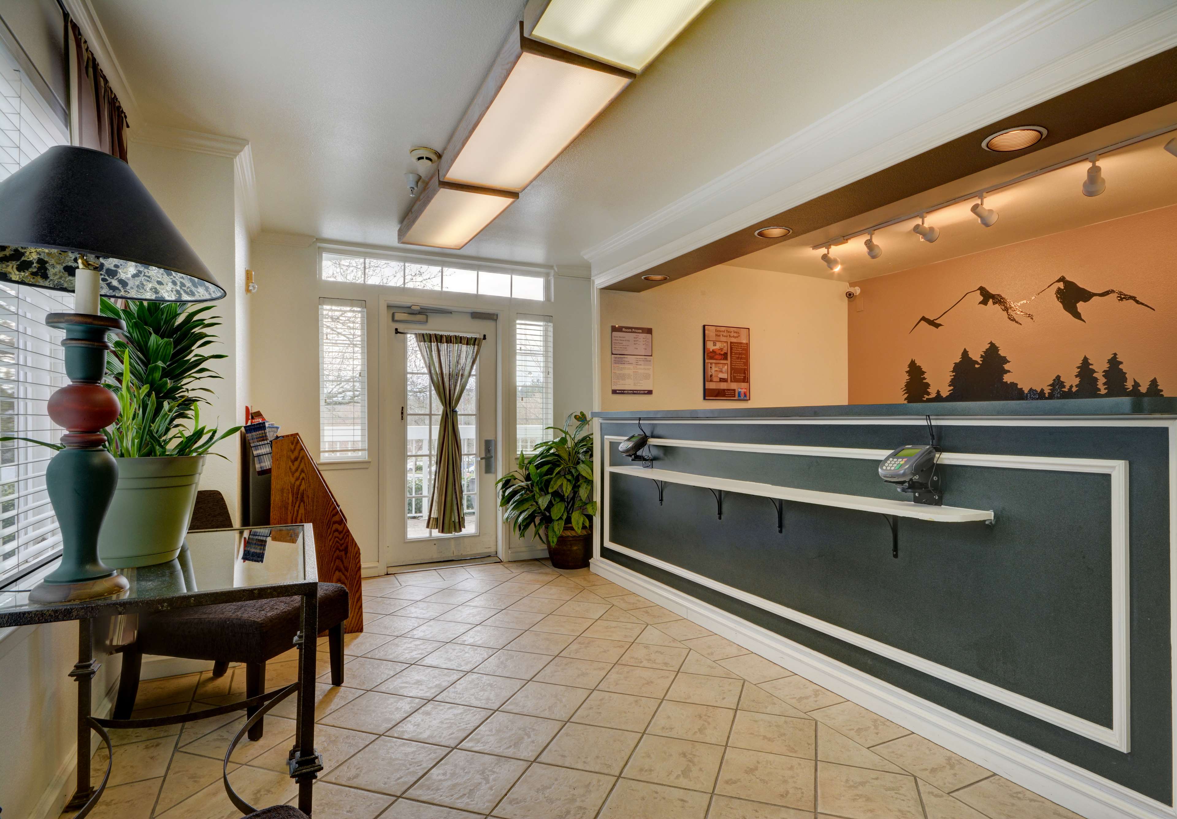 Studio 6 Seattle Mountlake Terrace