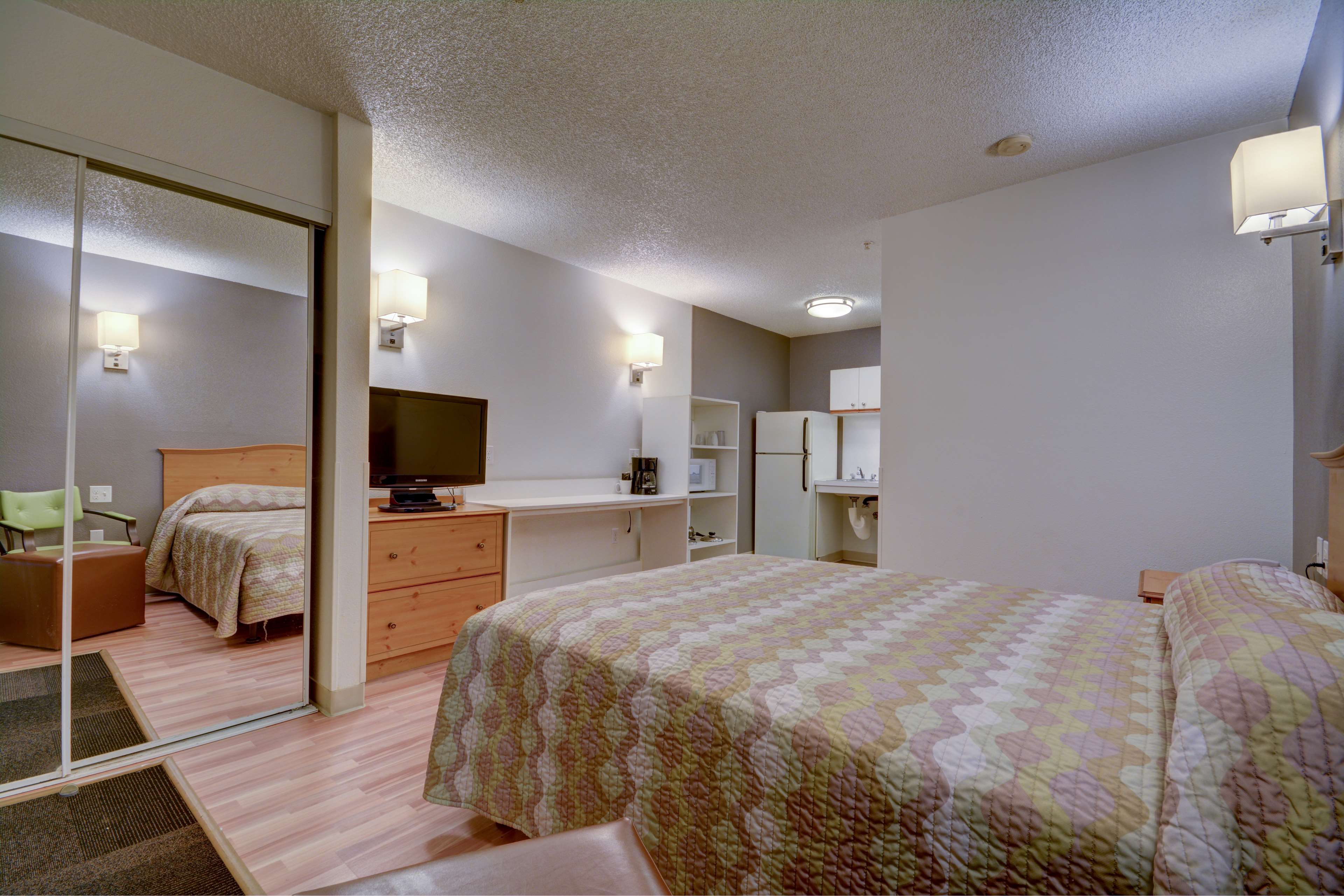 Studio 6 Seattle Mountlake Terrace