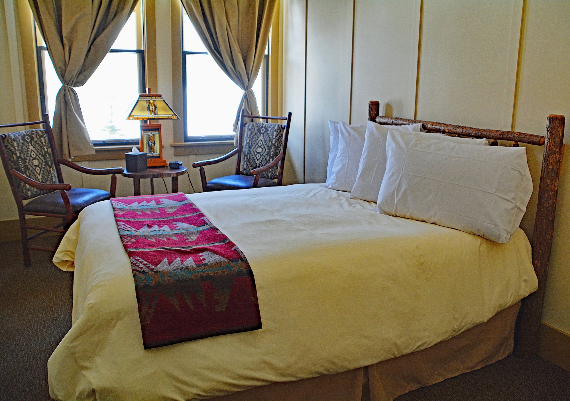 Paradise Inn