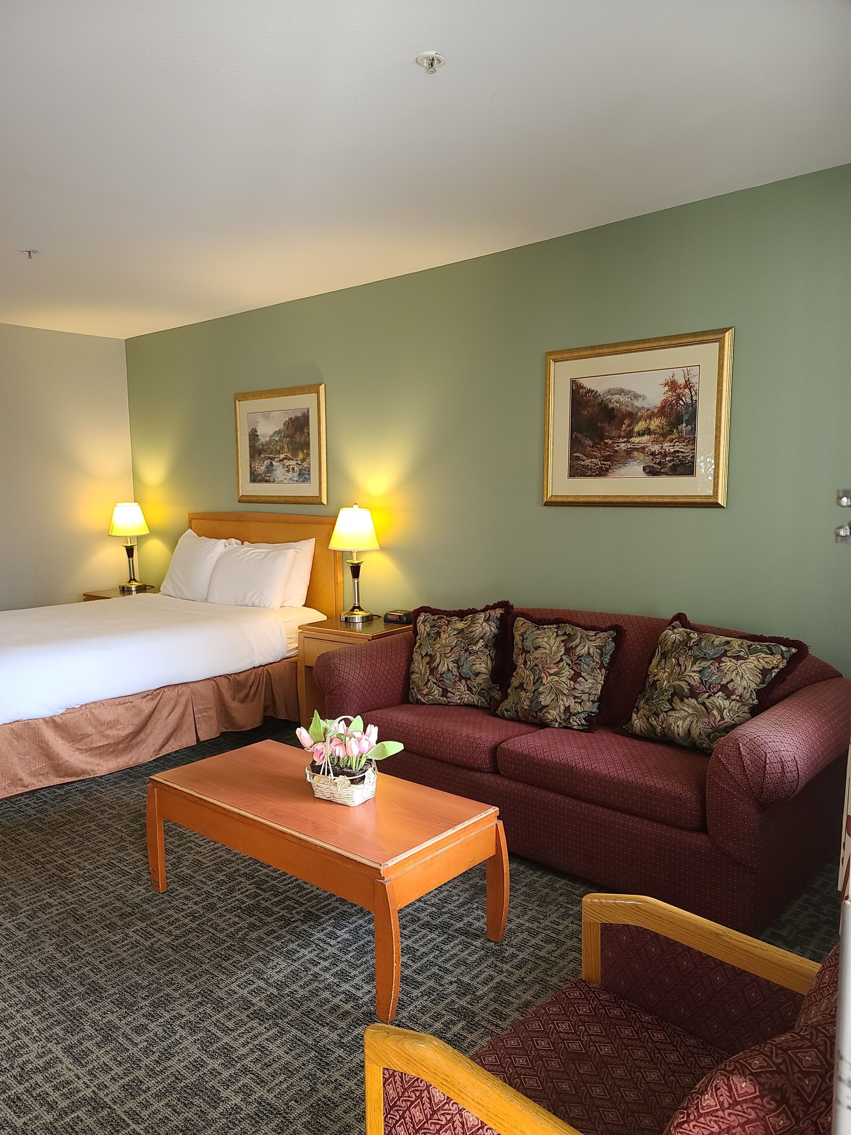 Tulip Inn