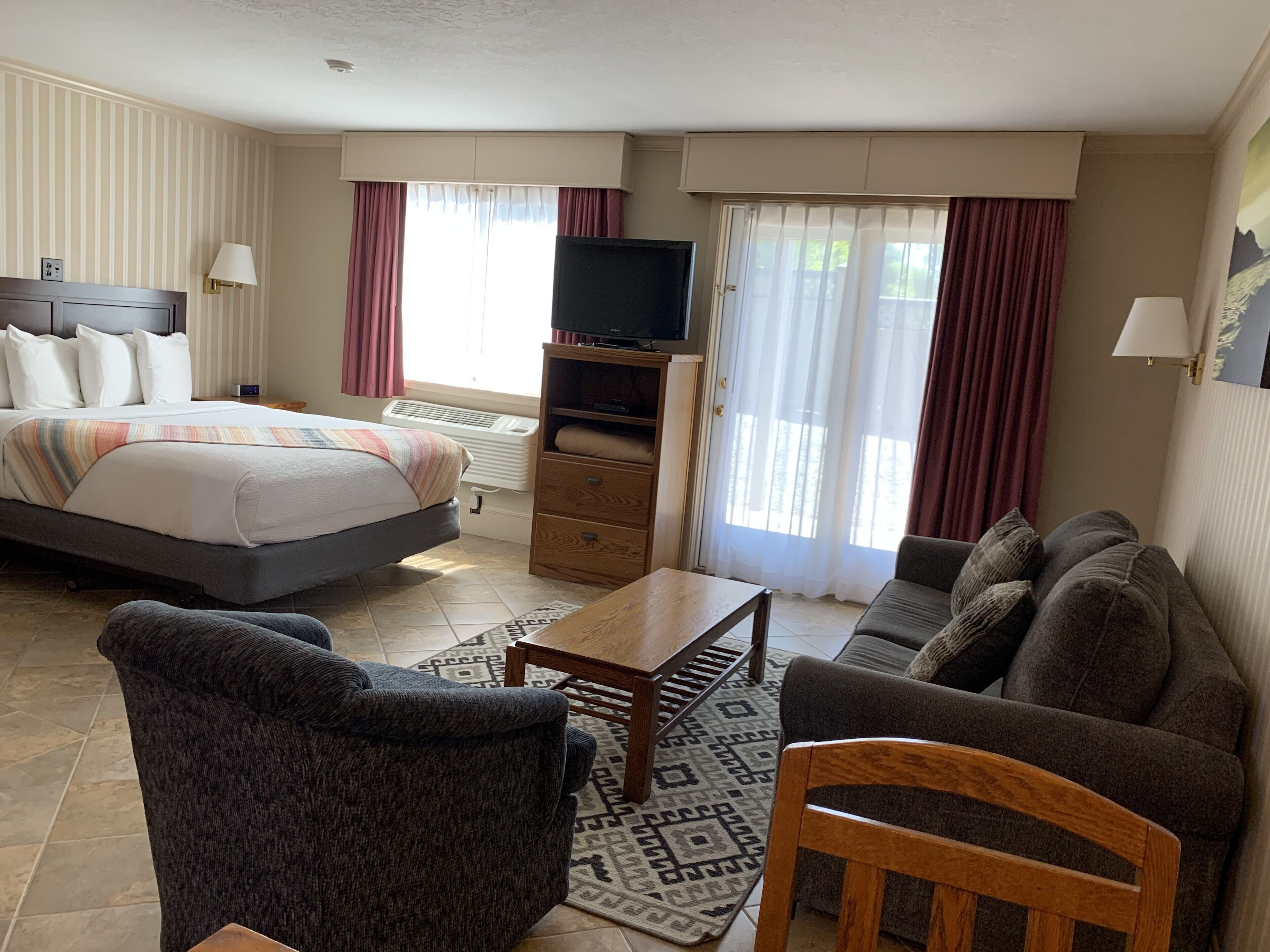 Coachman Inn