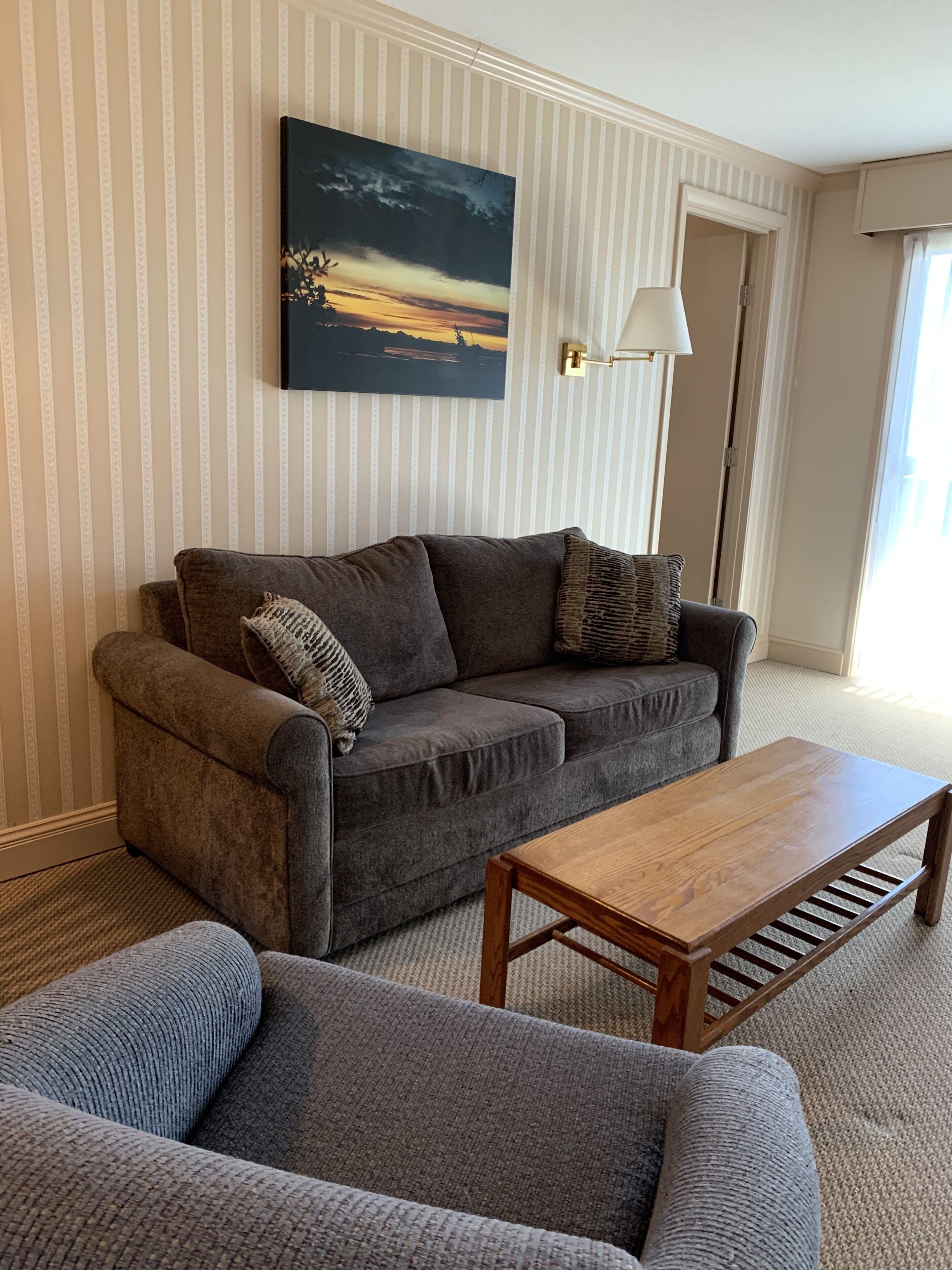 Coachman Inn