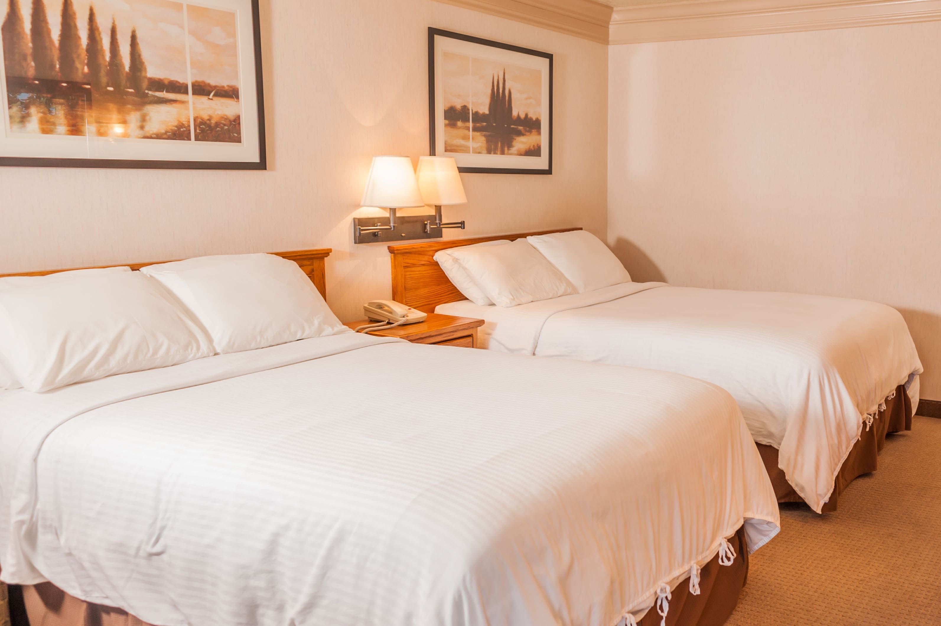 Coachman Inn