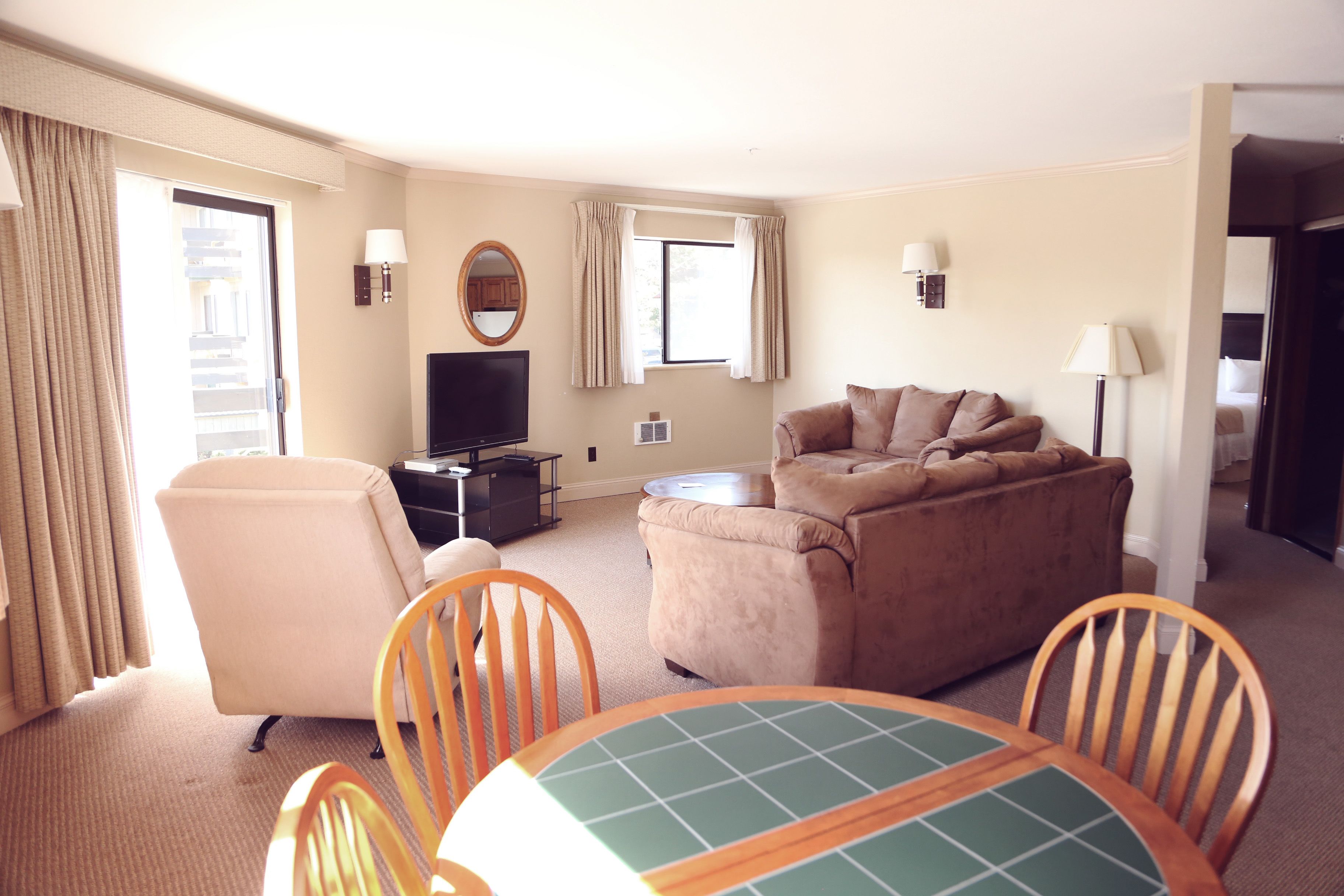 Coachman Inn