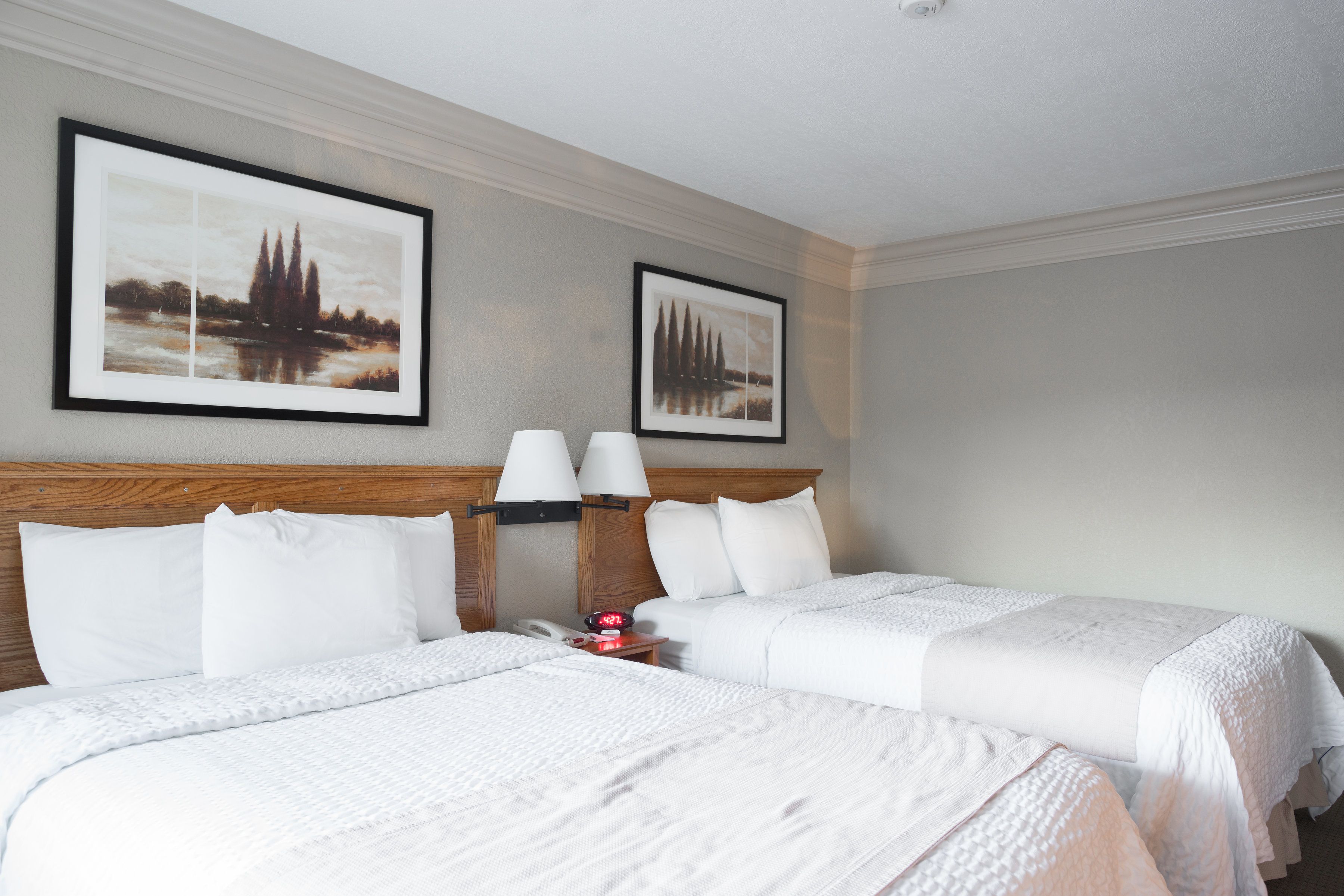 Coachman Inn