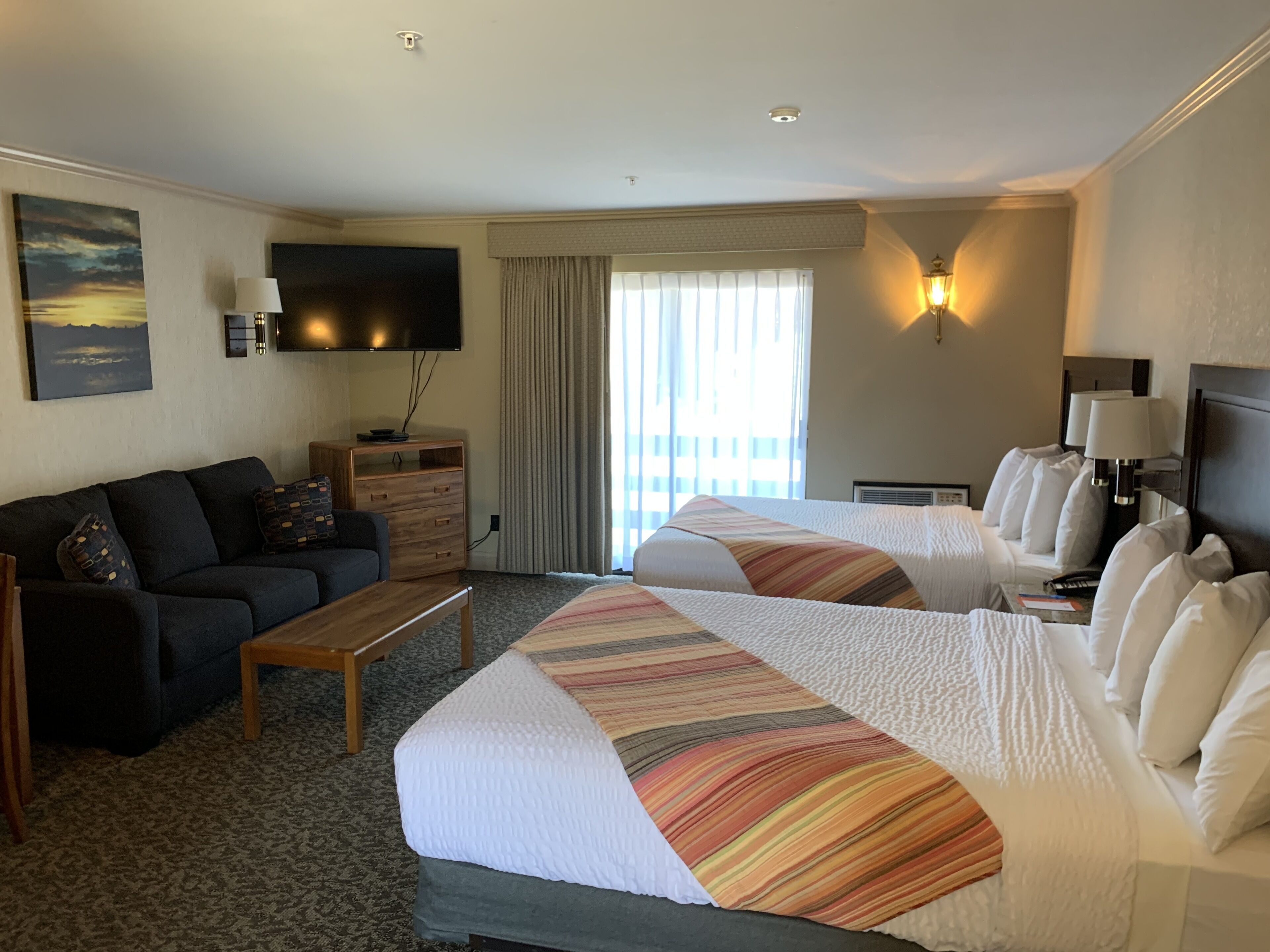 Coachman Inn