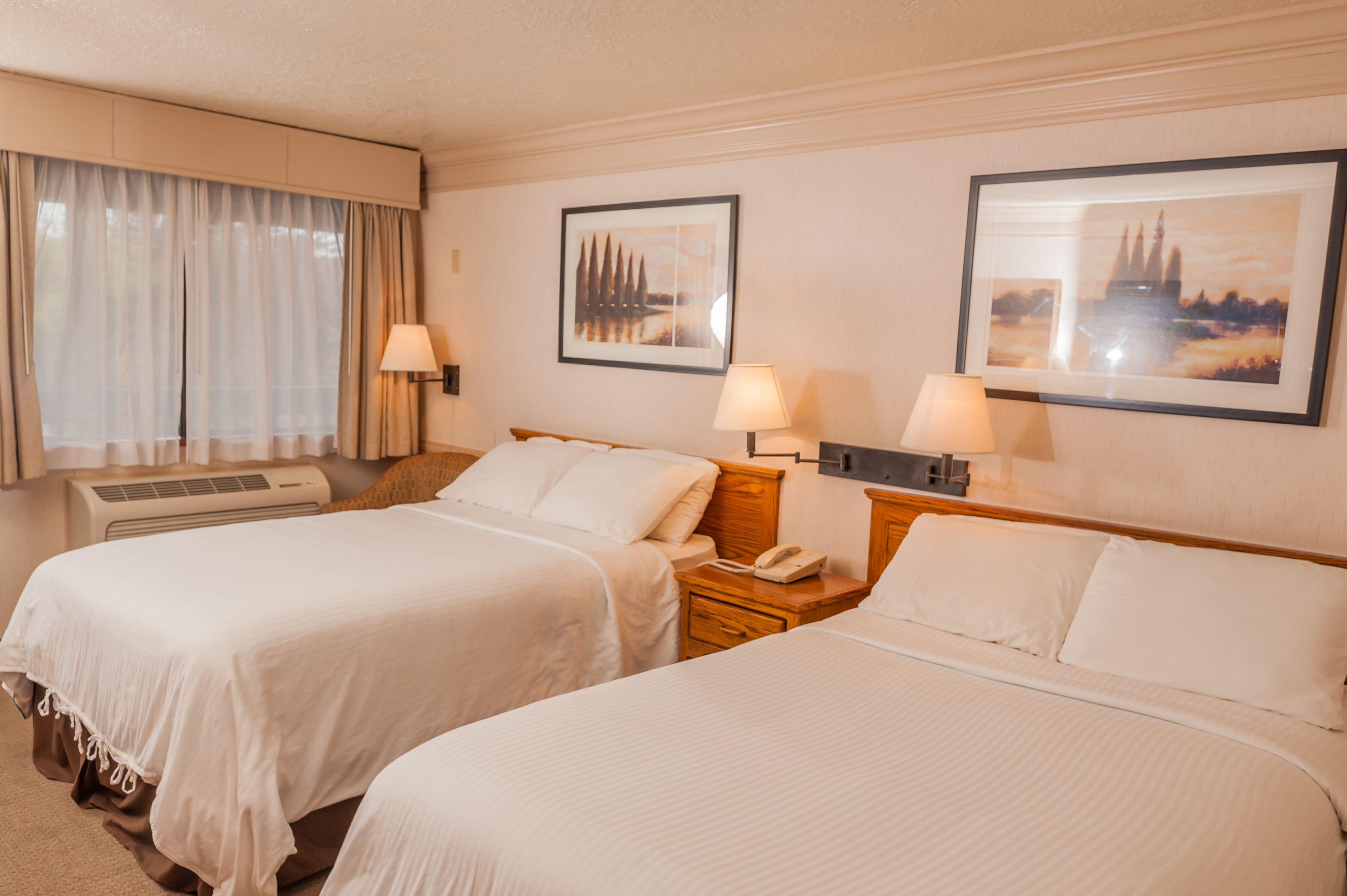 Coachman Inn