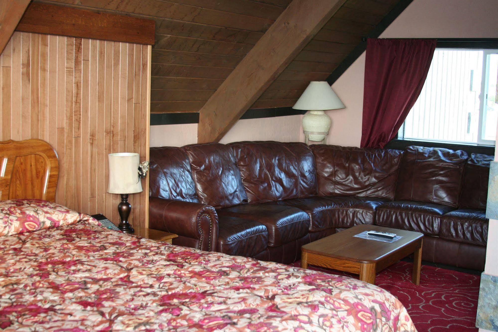 Oasis Motel