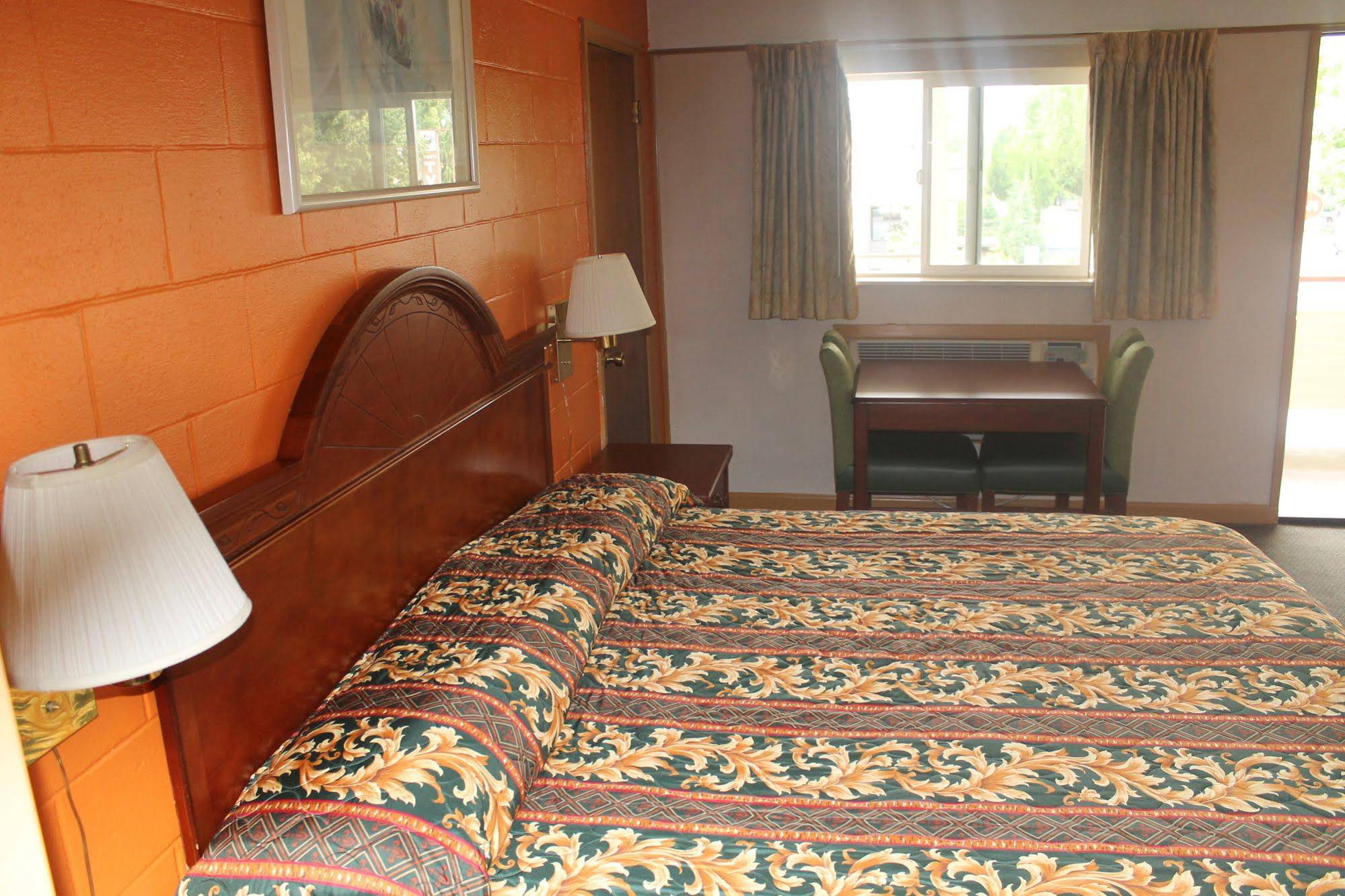 Olympia Inn