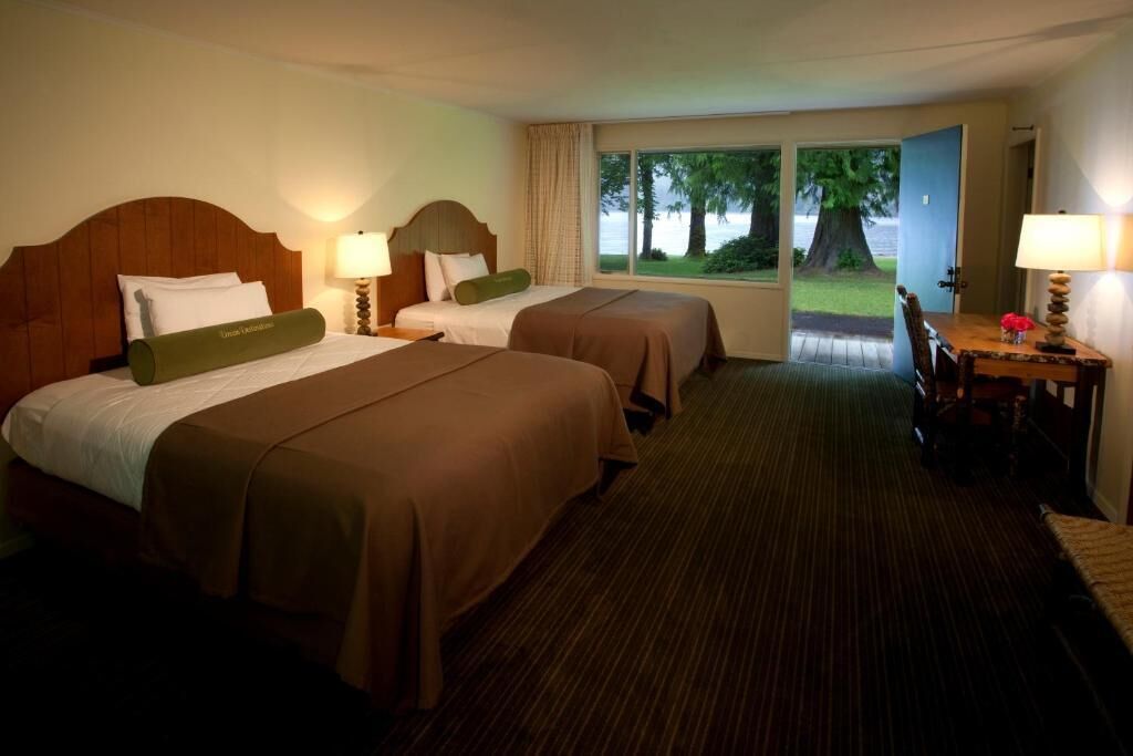 Lake Crescent Lodge