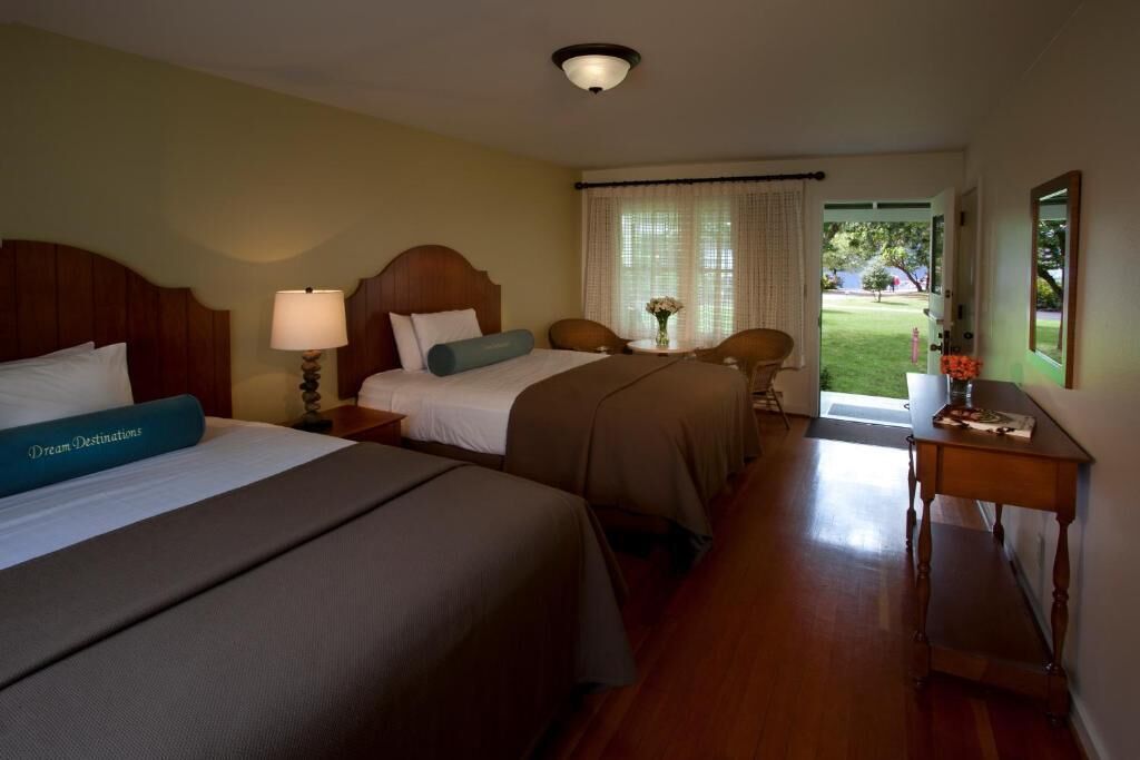 Lake Crescent Lodge