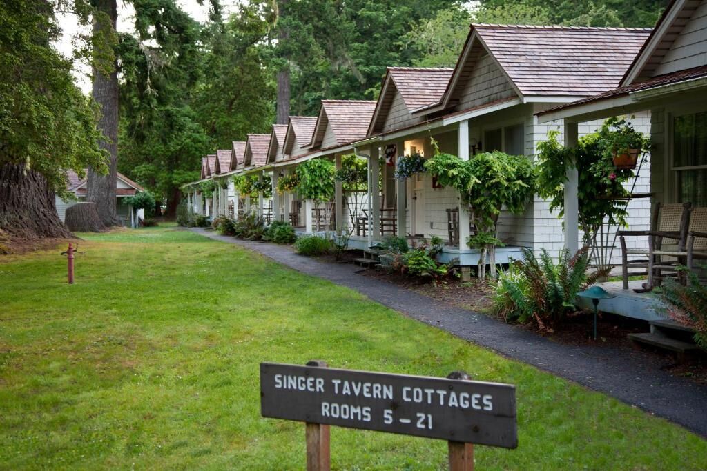 Lake Crescent Lodge