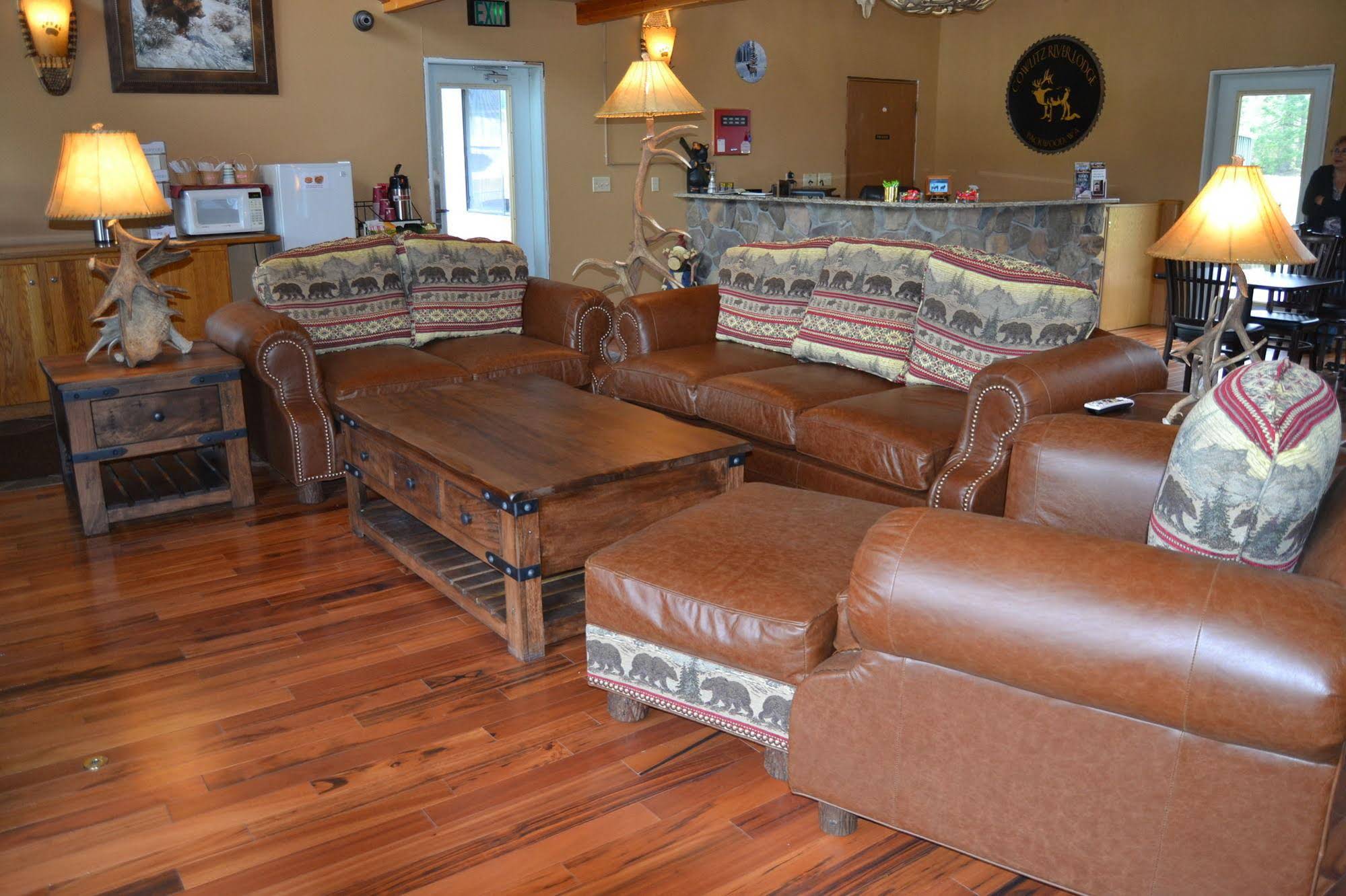 Cowlitz River Lodge