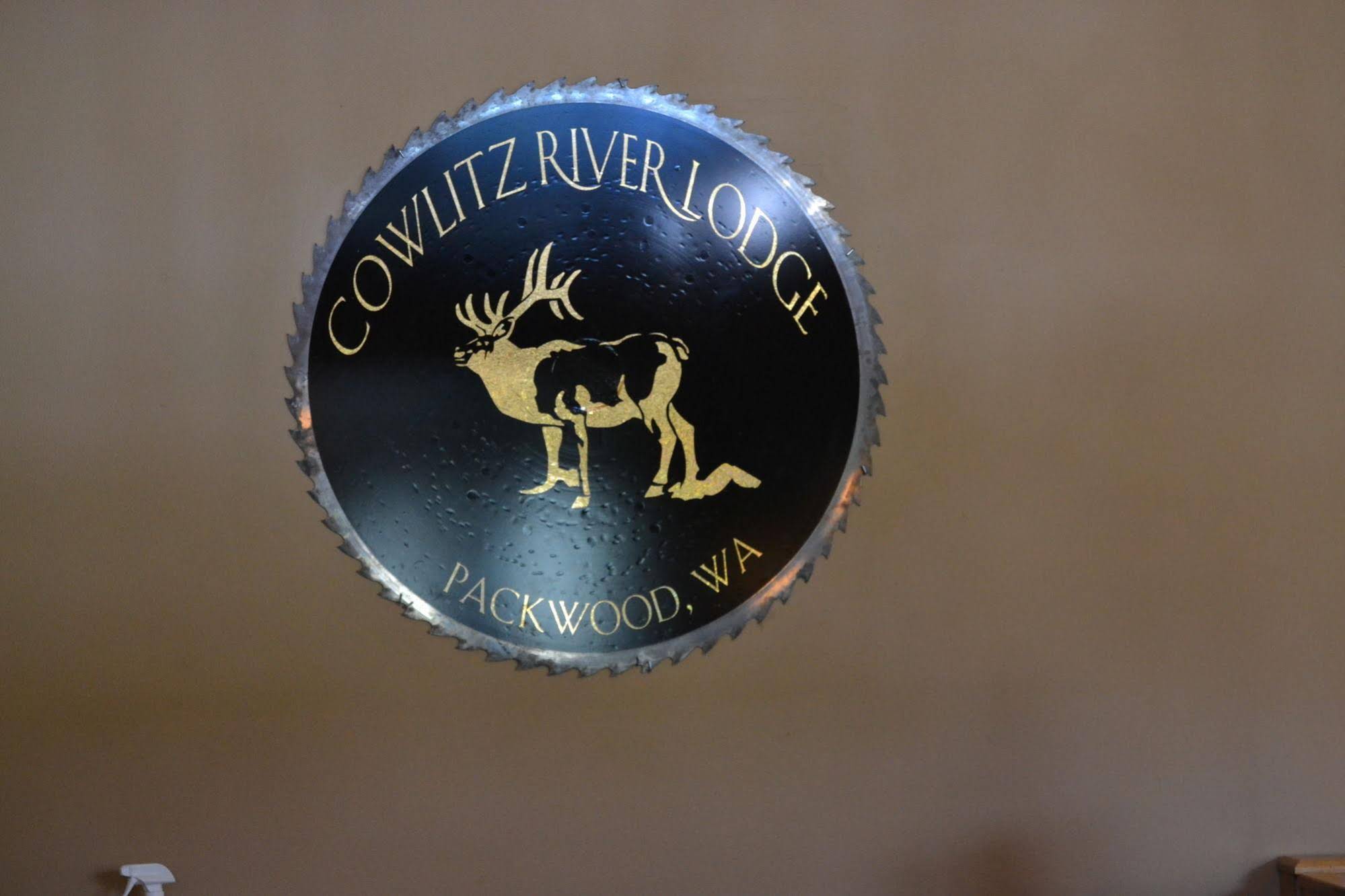 Cowlitz River Lodge