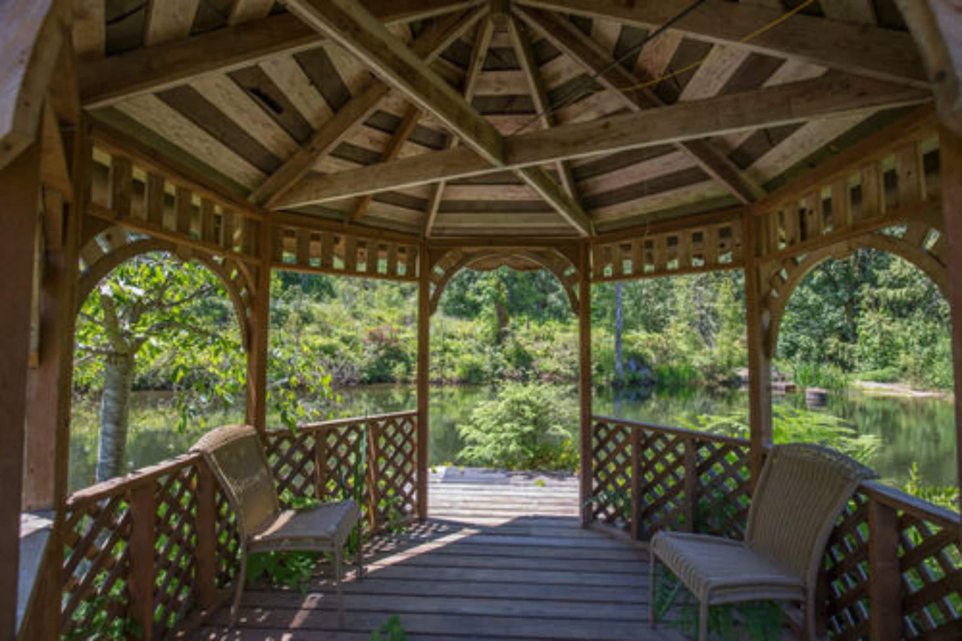 A Hidden Haven & Water Garden Cottages