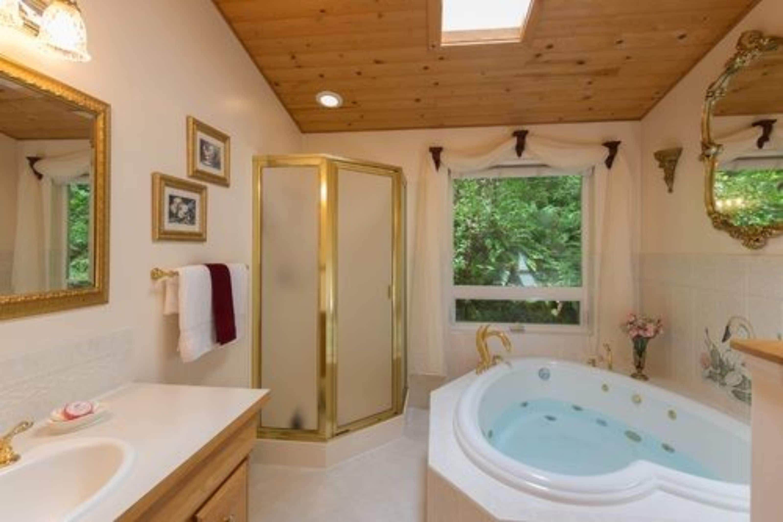 A Hidden Haven & Water Garden Cottages