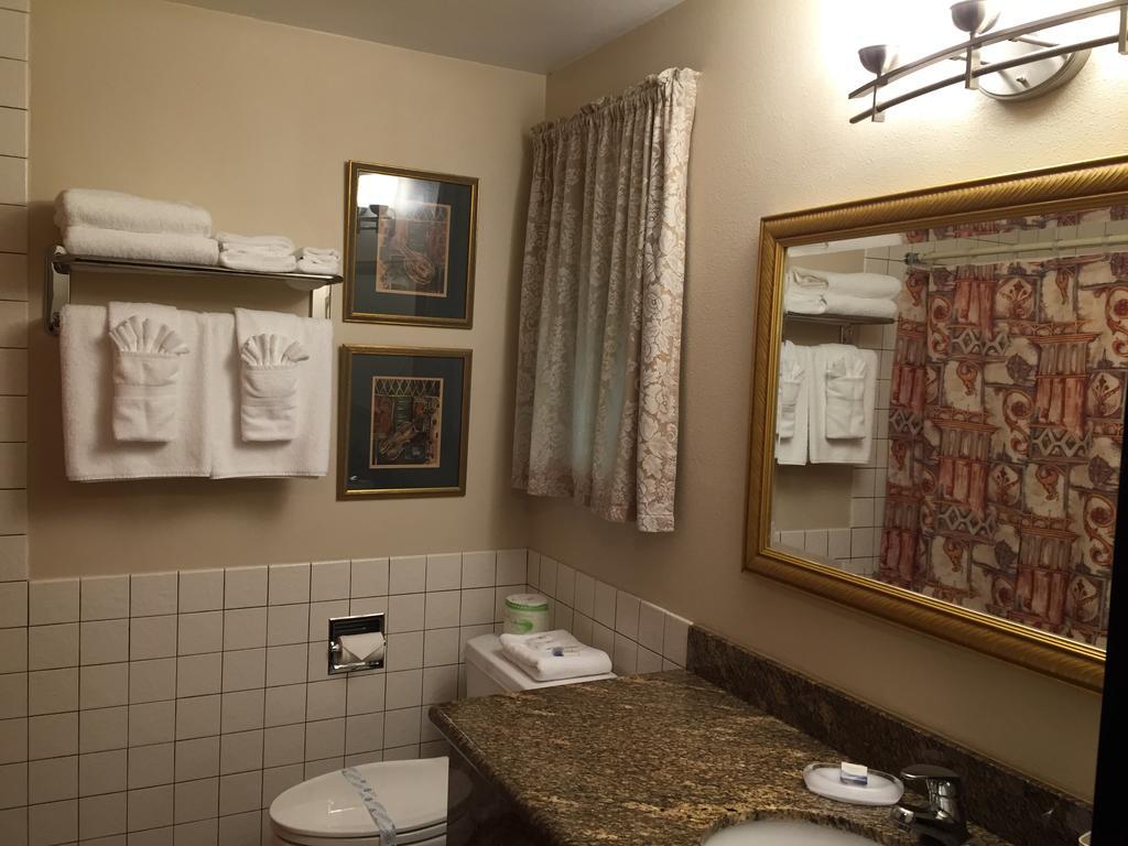 Port Angeles Inn