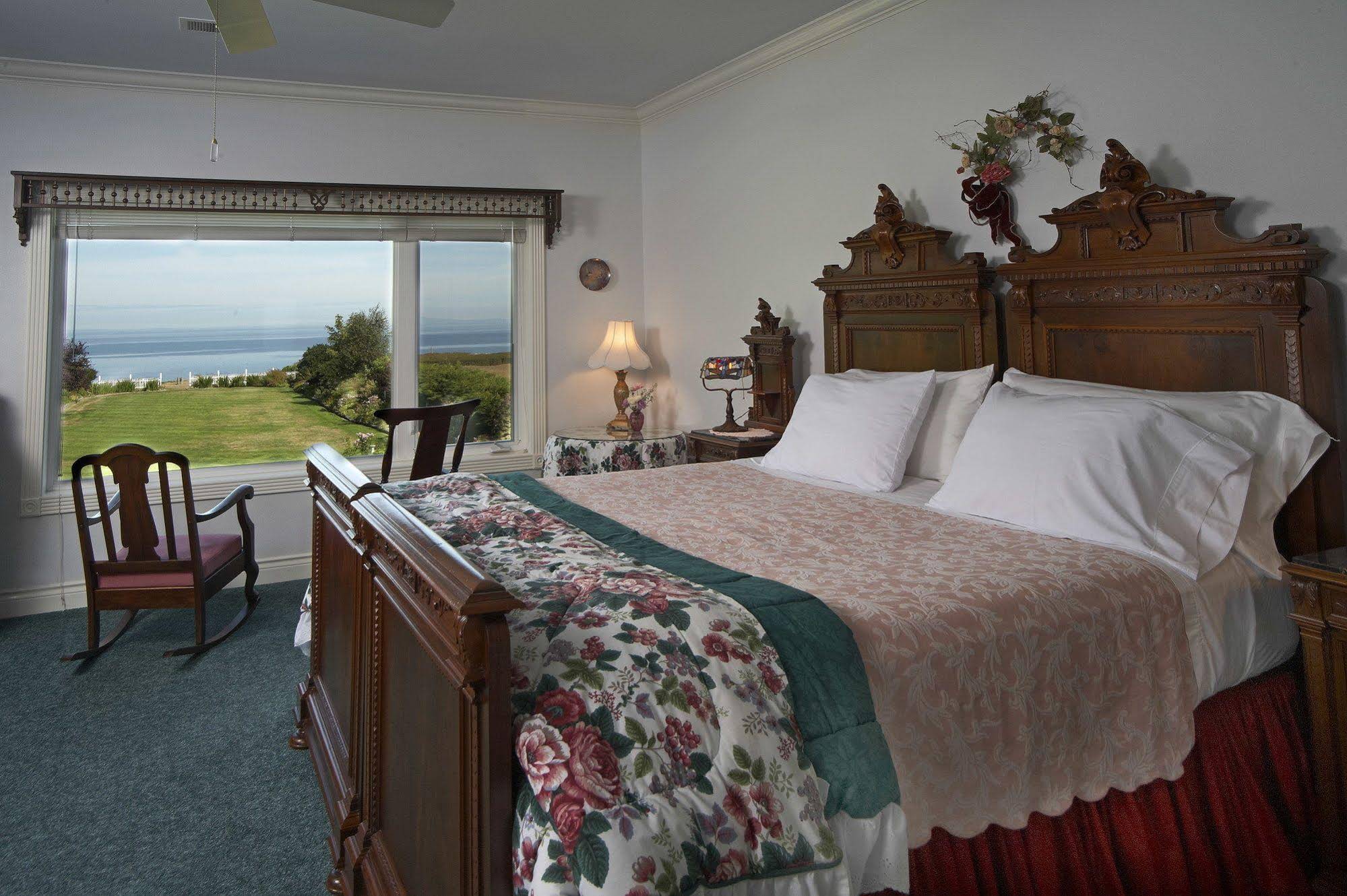 Sea Cliff Gardens Bed & Breakfast