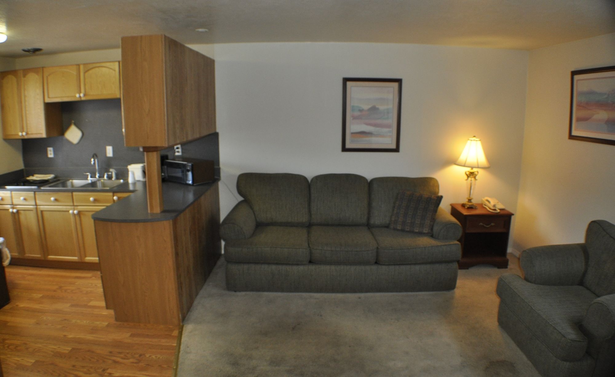 Uptown Inn