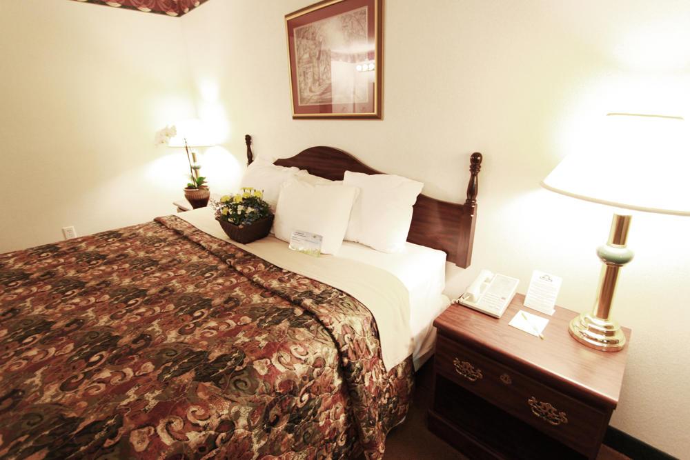Red Lion Inn & Suites Port Orchard
