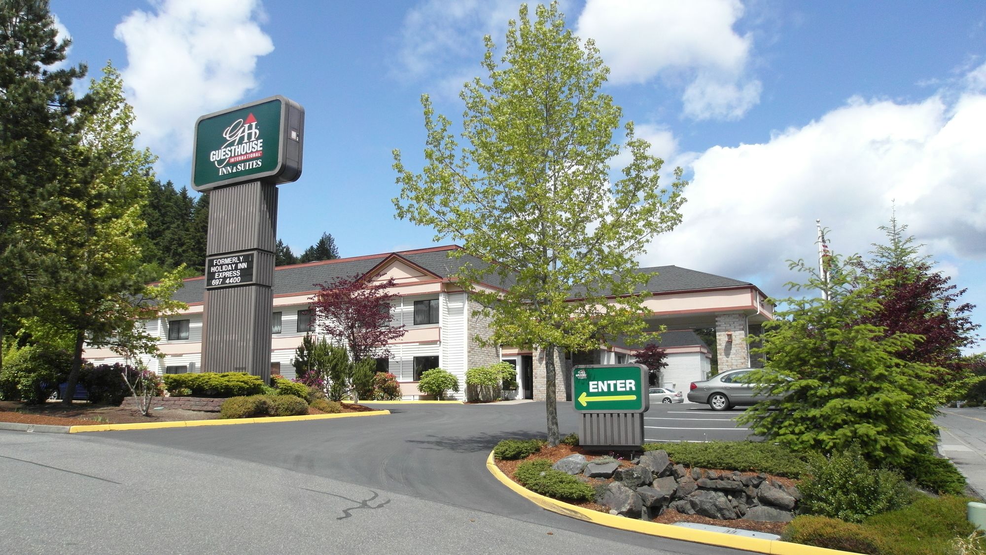 GuestHouse Inn & Suites Poulsbo