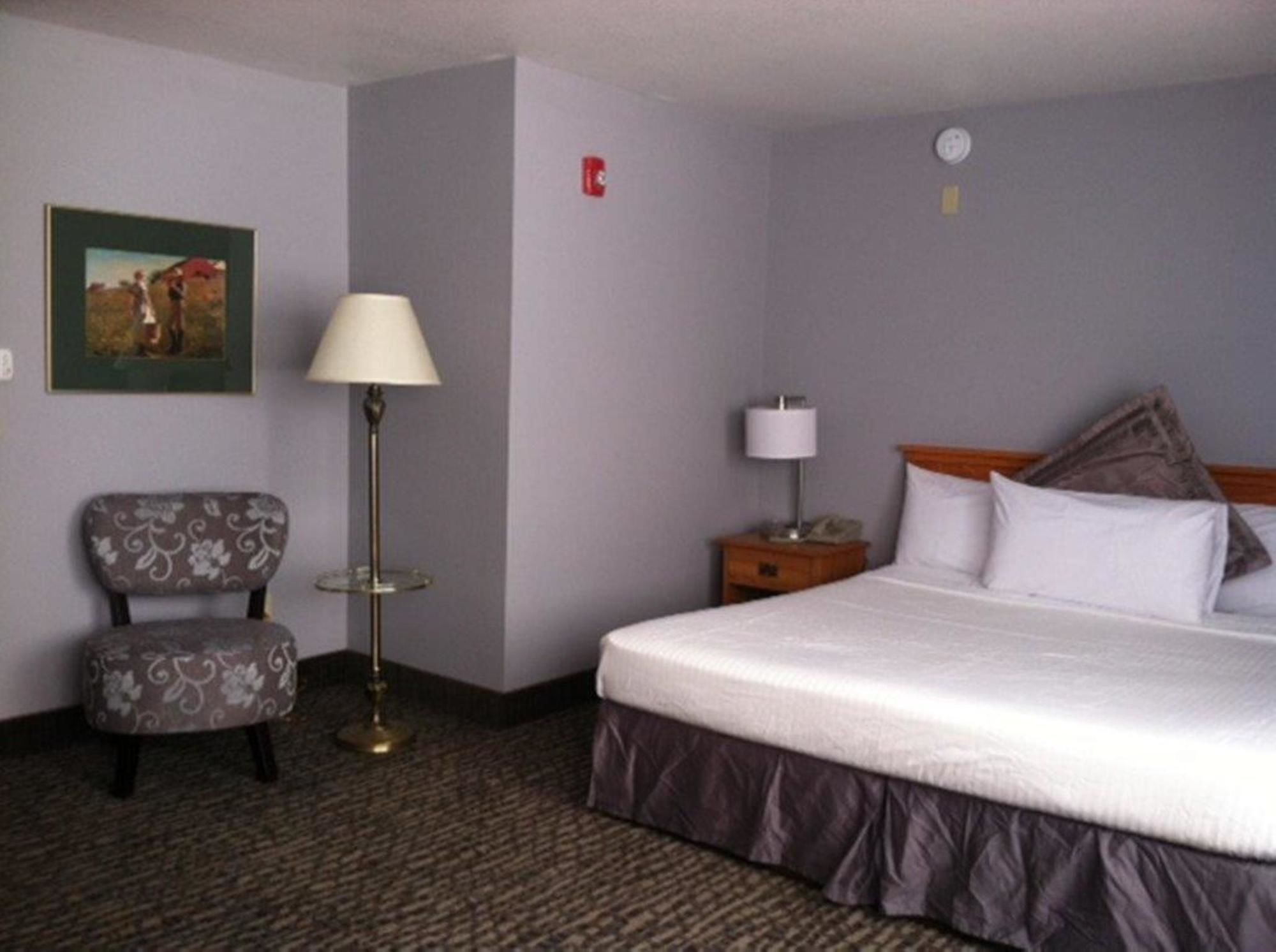 Coast Hilltop Inn