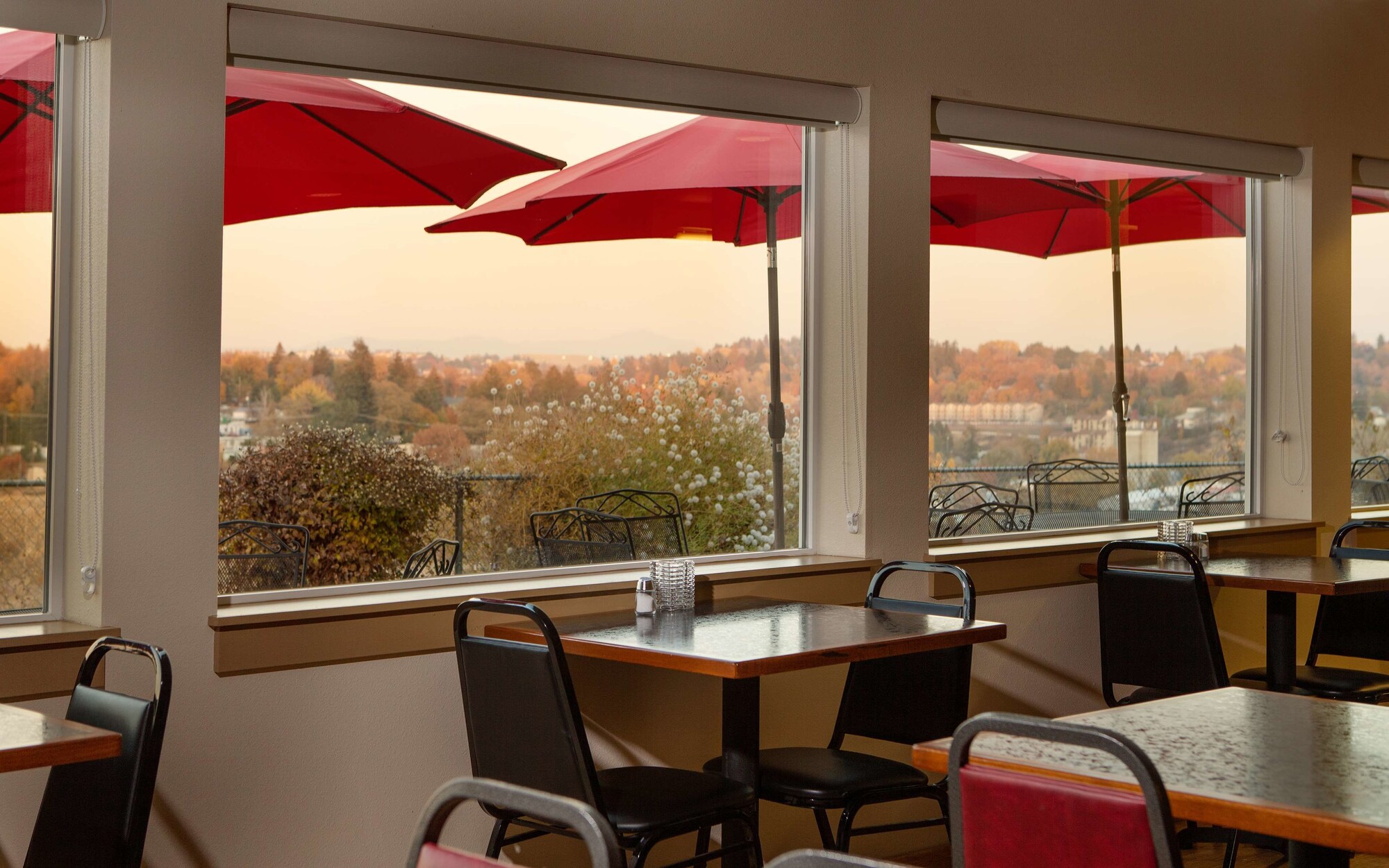 Coast Hilltop Inn