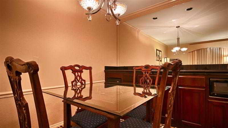Best Western Premier Plaza Hotel & Conference Center