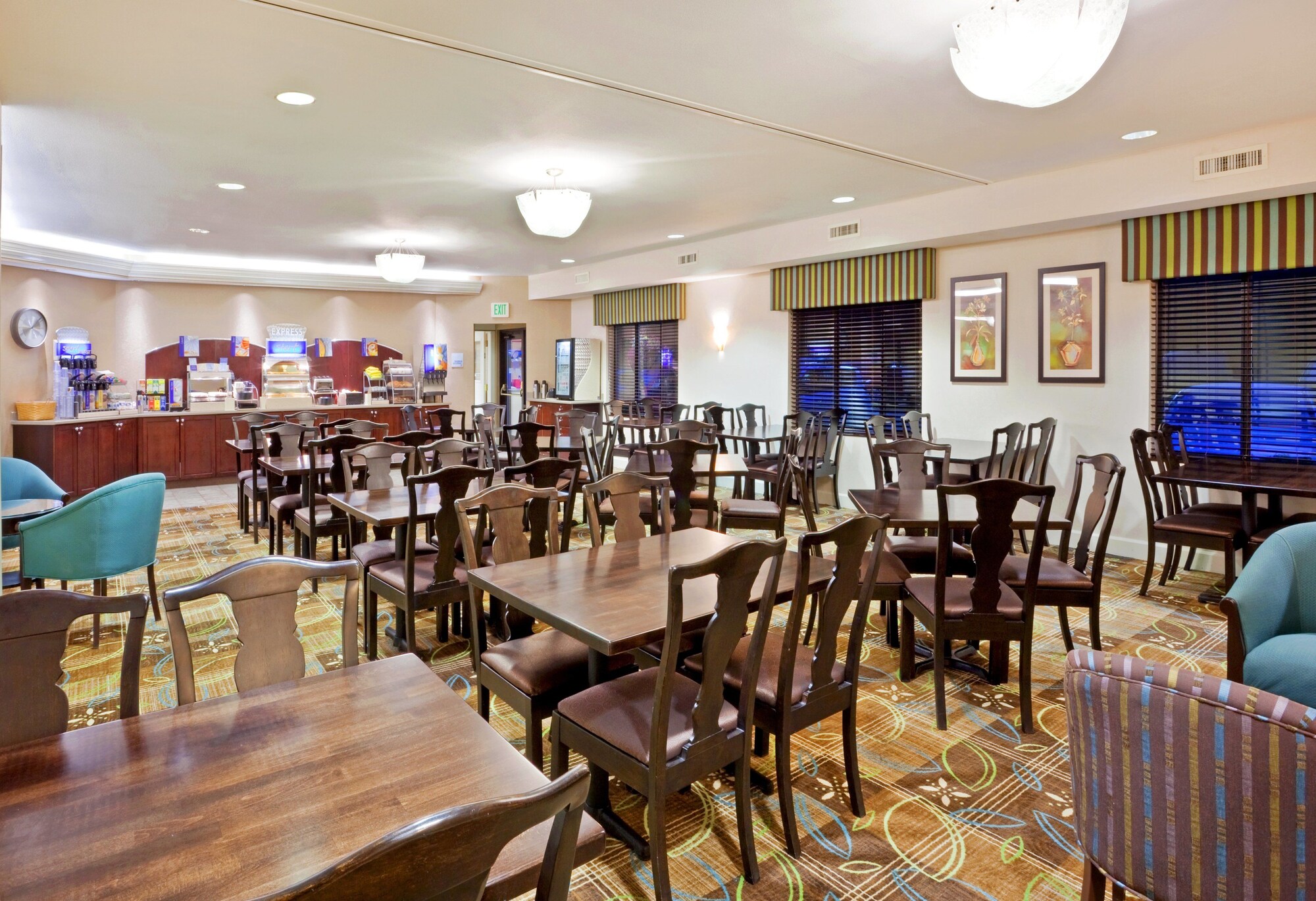 Holiday Inn Express & Suites Puyallup (Tacoma Area)