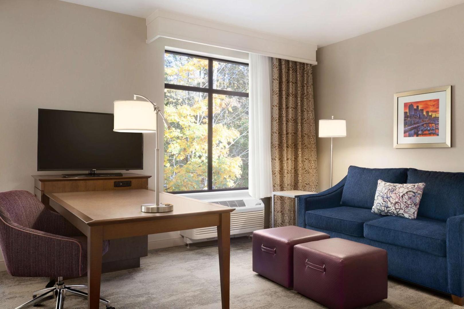 Hampton Inn & Suites Seattle Renton