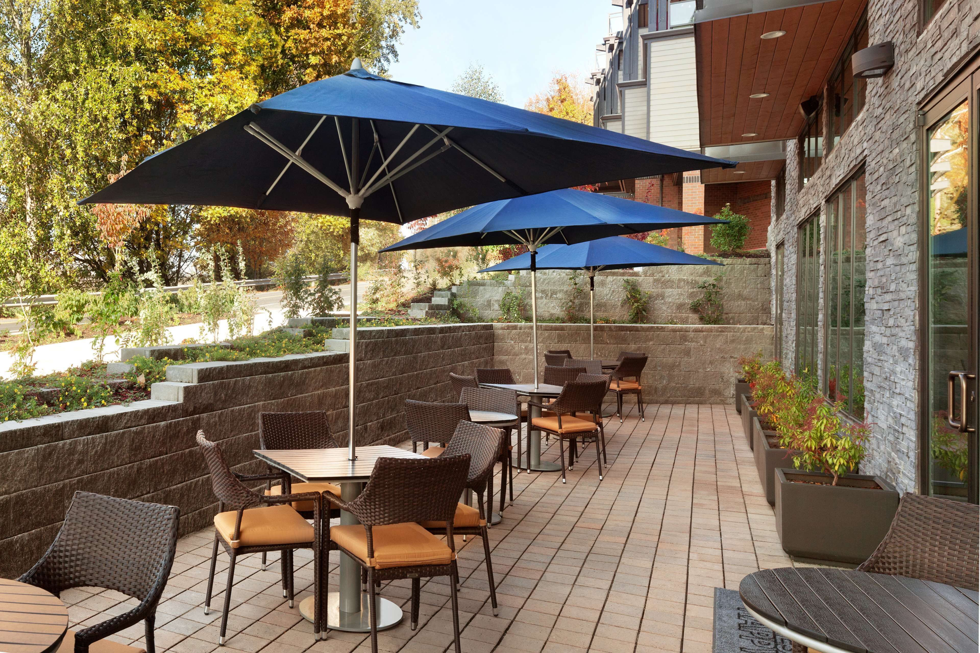 Hampton Inn & Suites Seattle Renton