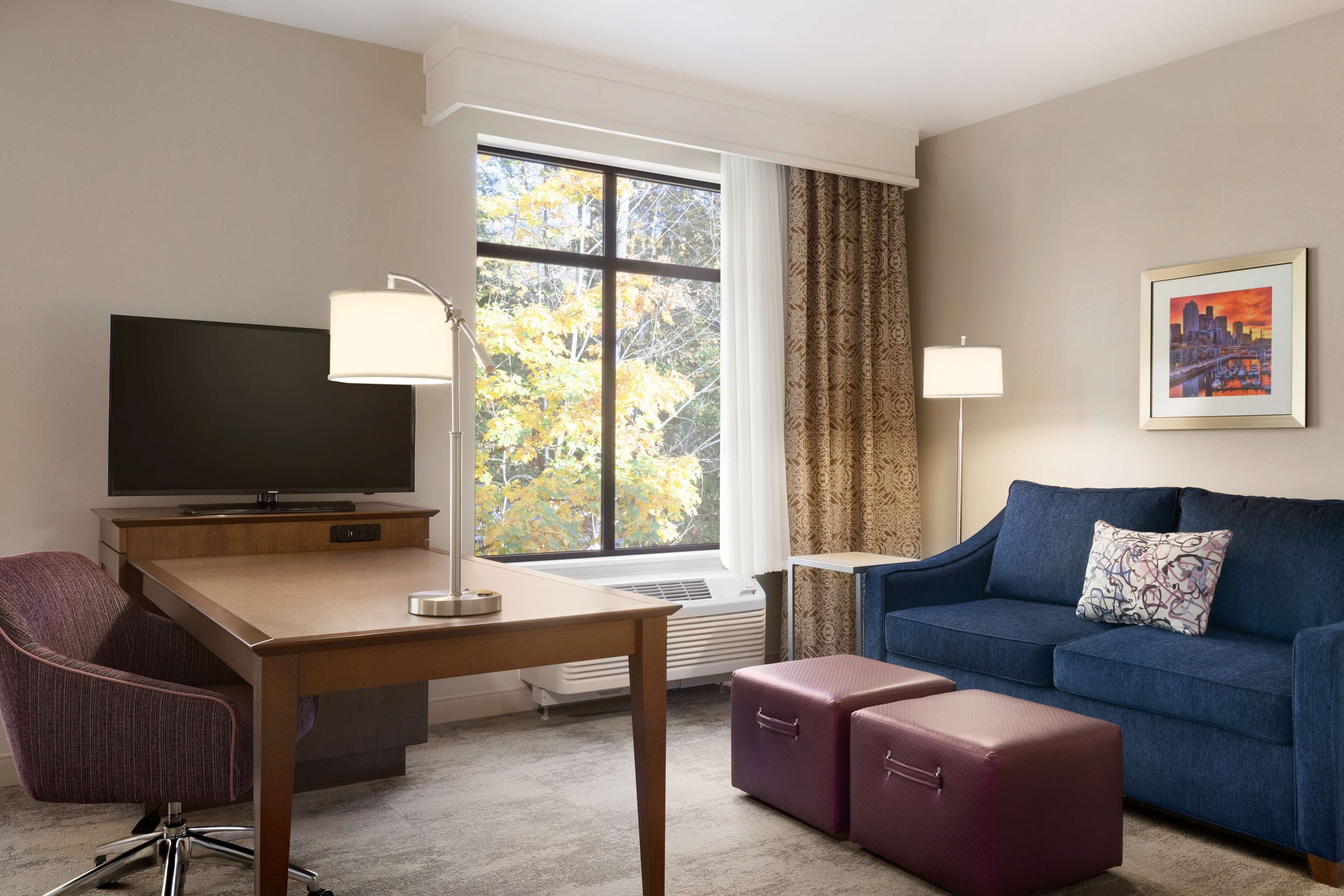 Hampton Inn & Suites Seattle Renton