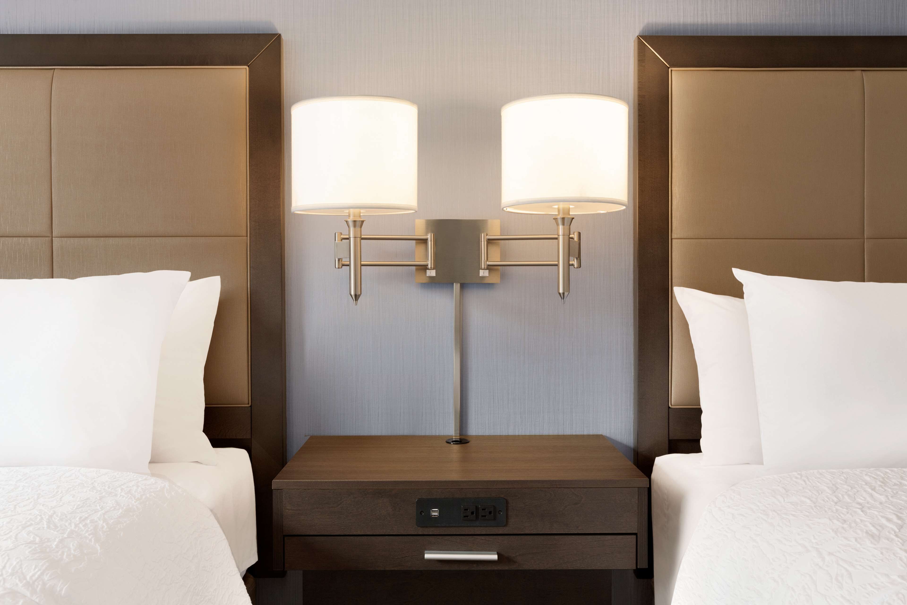 Hampton Inn & Suites Seattle Renton