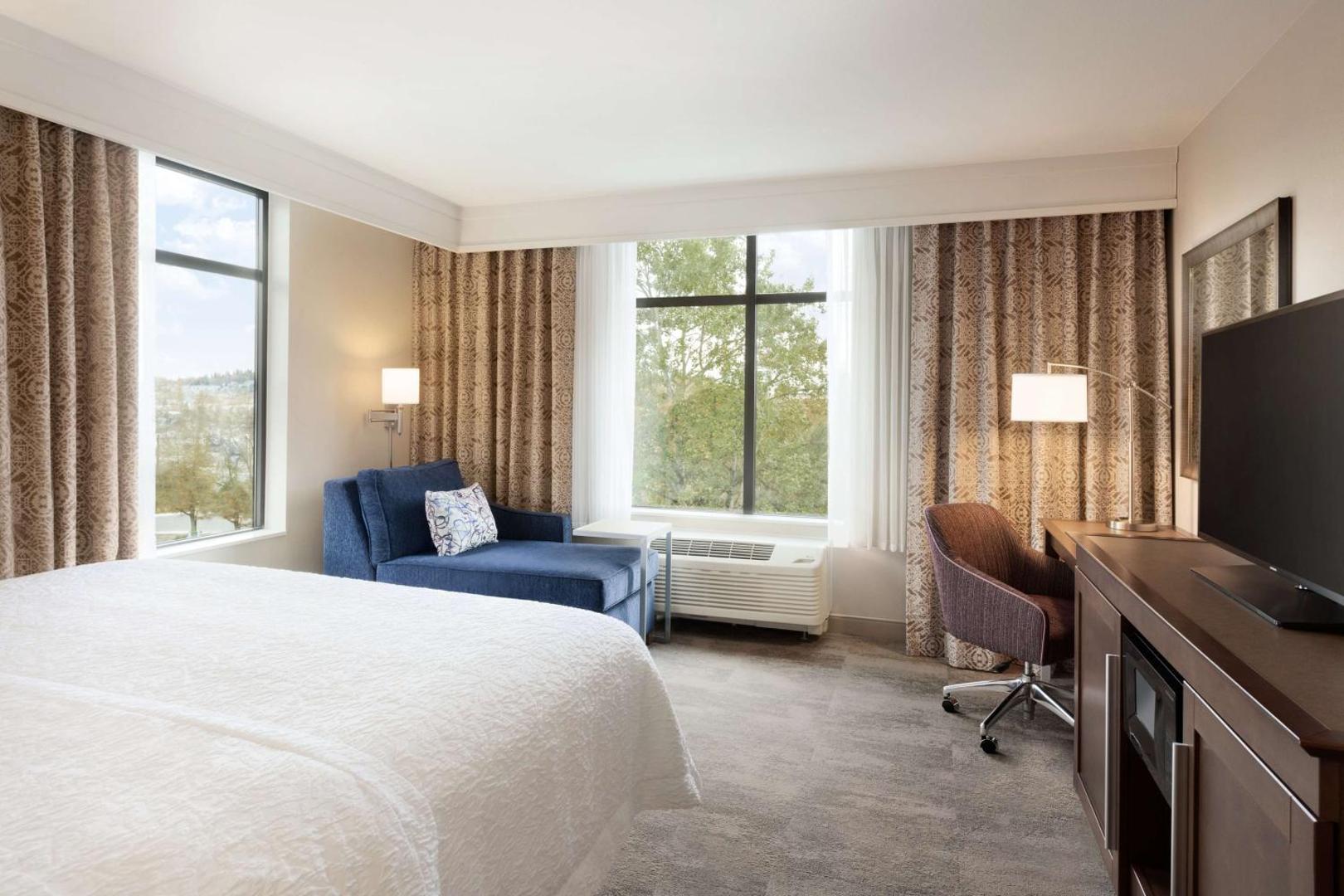 Hampton Inn & Suites Seattle Renton